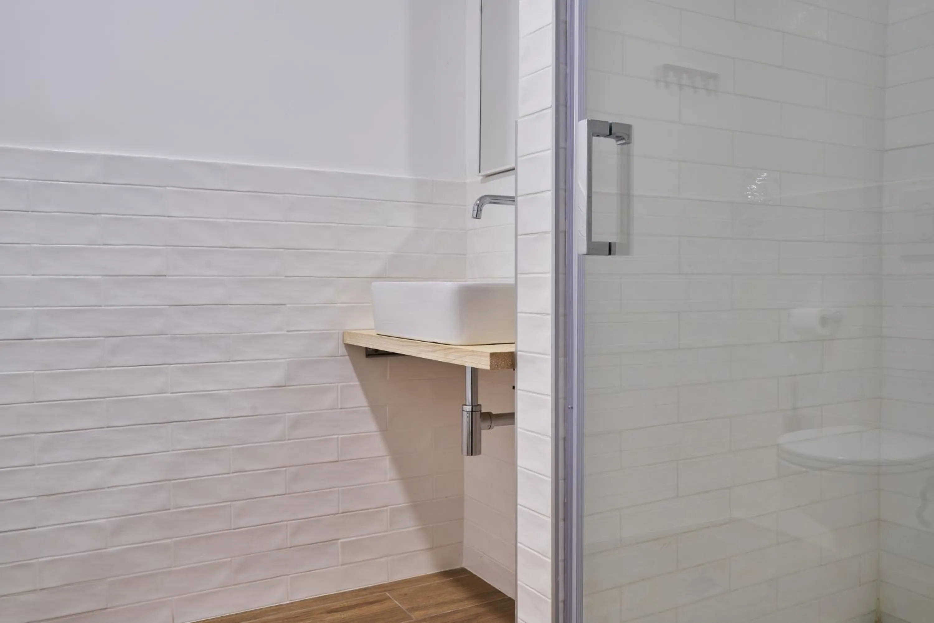 Shower in Palazzo Bevilacqua Napoli B&B