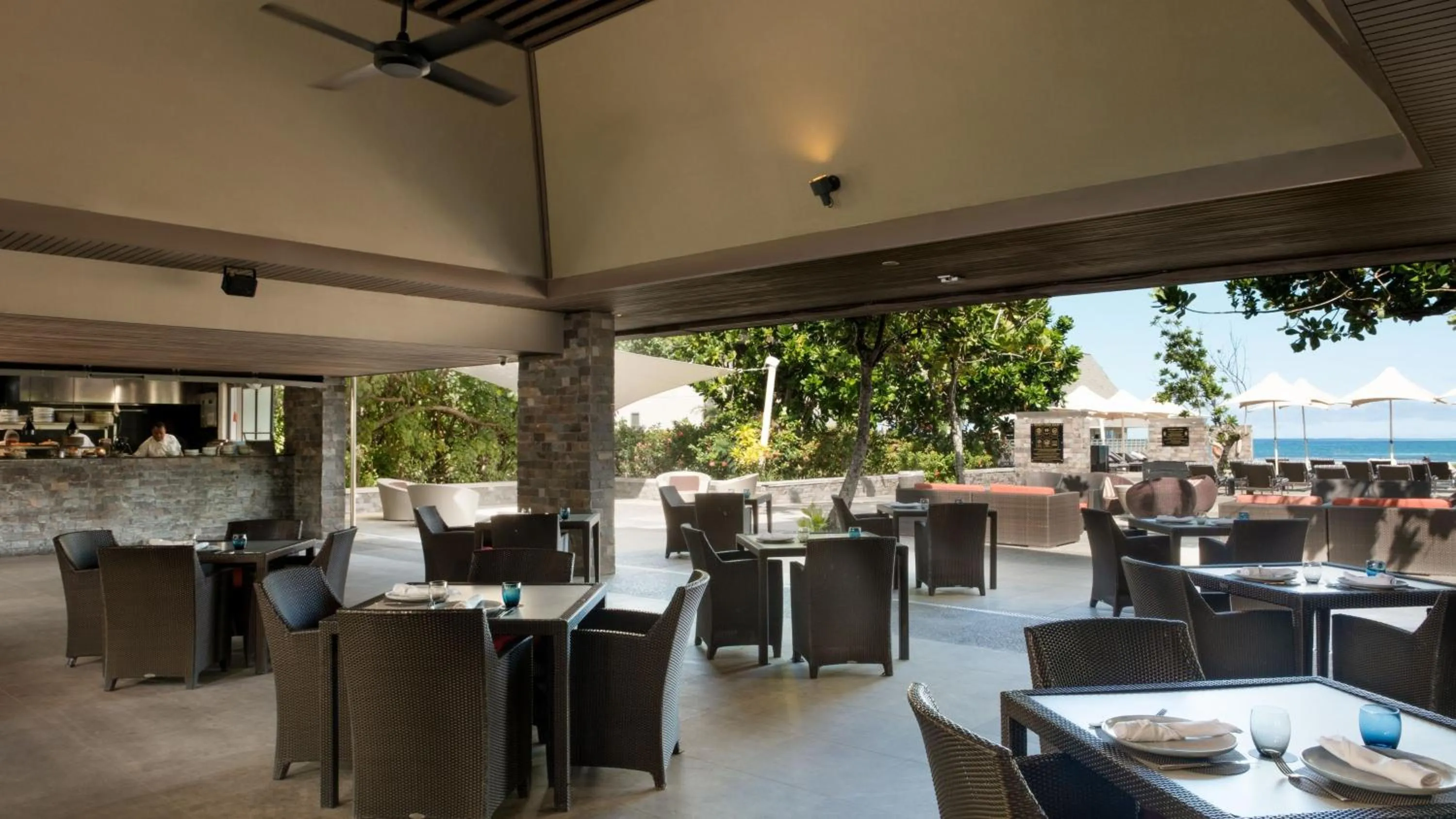 Restaurant/places to eat in InterContinental Fiji Golf Resort & Spa by IHG