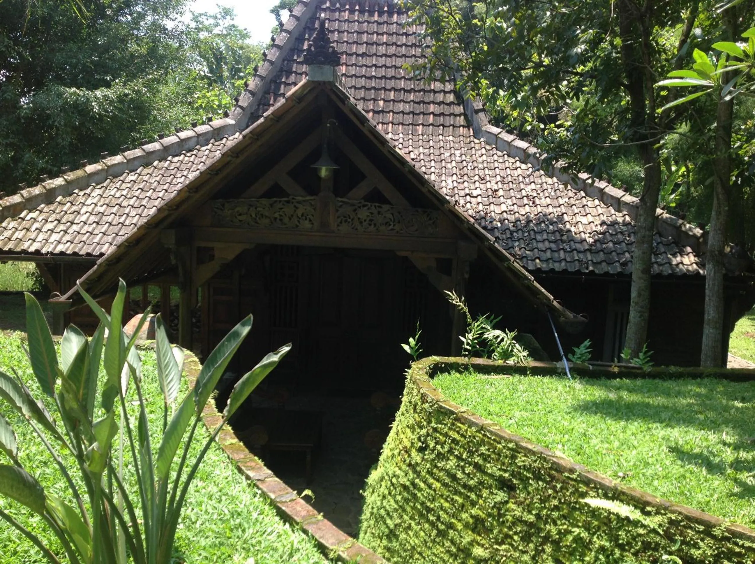 Garden in Hills Joglo Villa