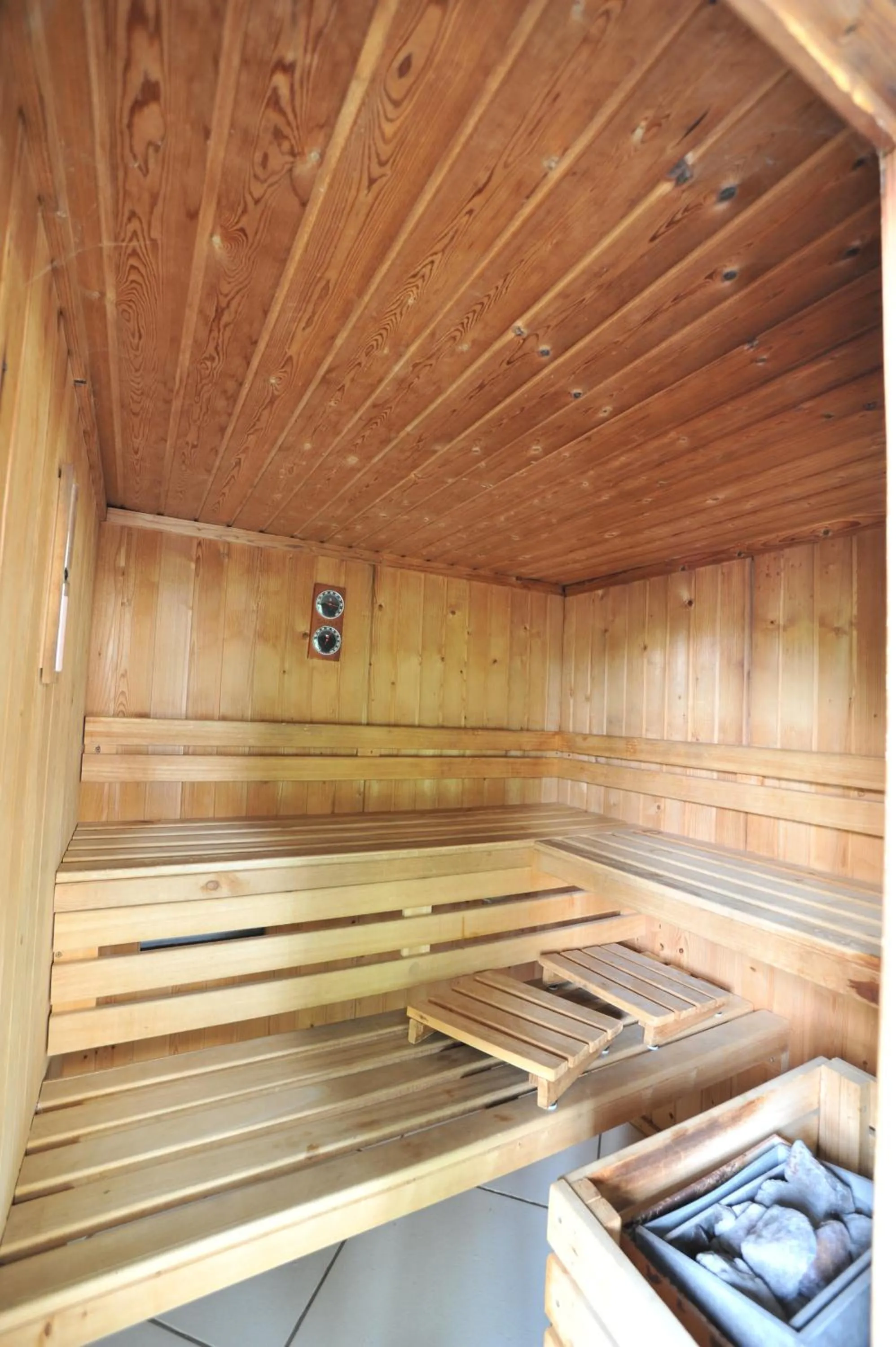 Sauna in inspiration by balladins Villefranche-de-Rouergue