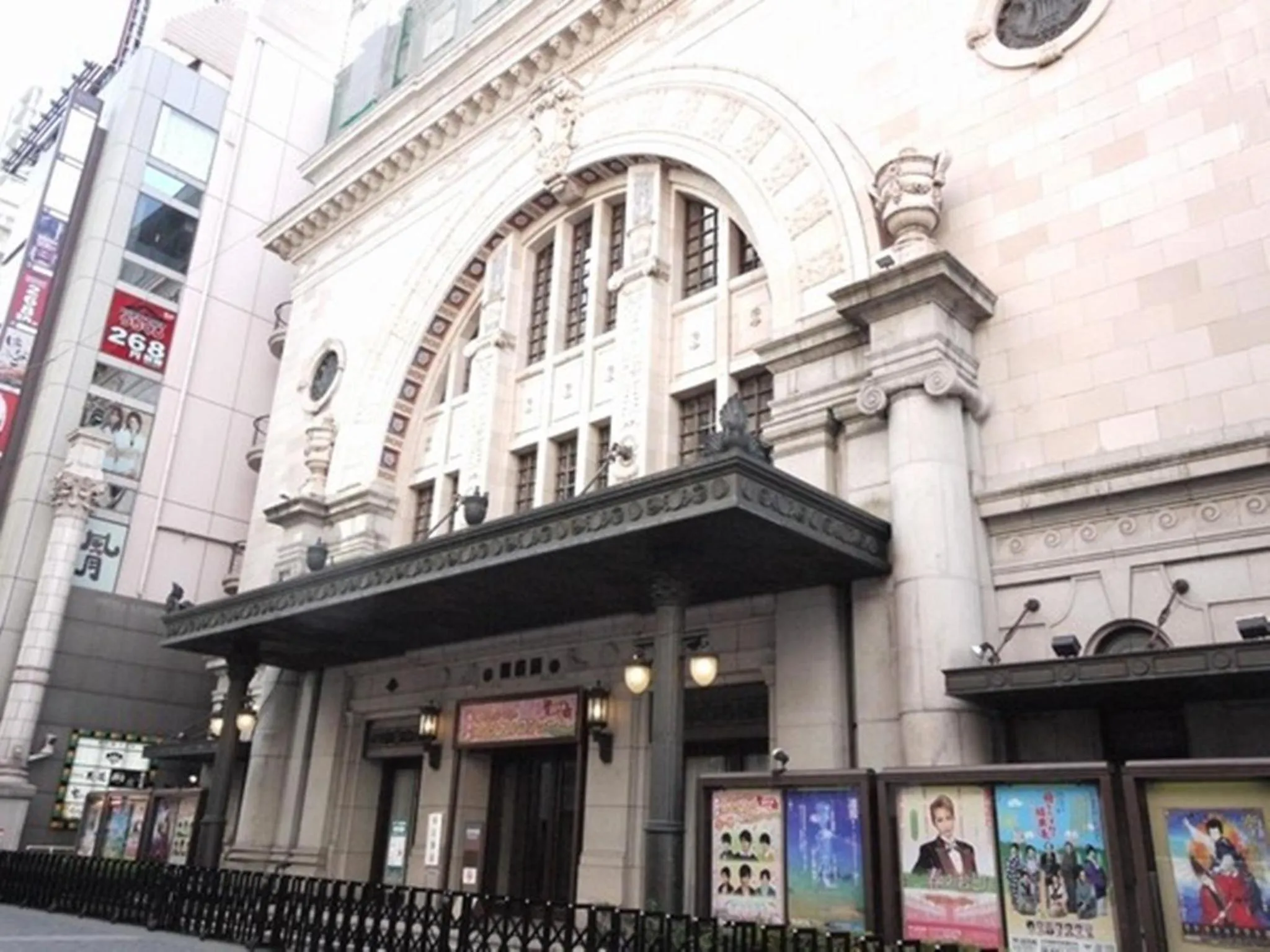 Decorative detail in Ark Hotel Osaka Shinsaibashi -ROUTE INN HOTELS-