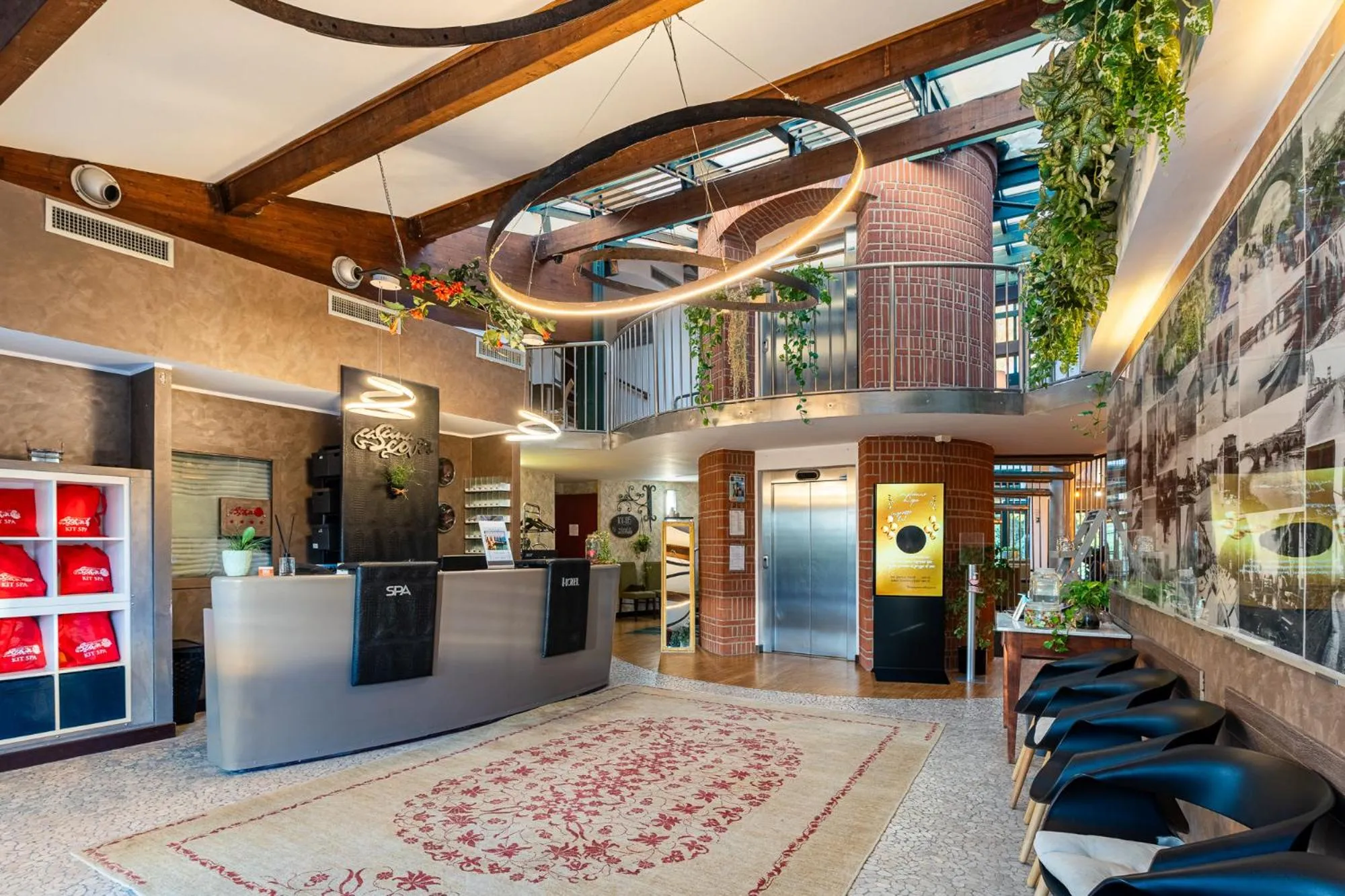 Lobby or reception in Cascina Scova Resort