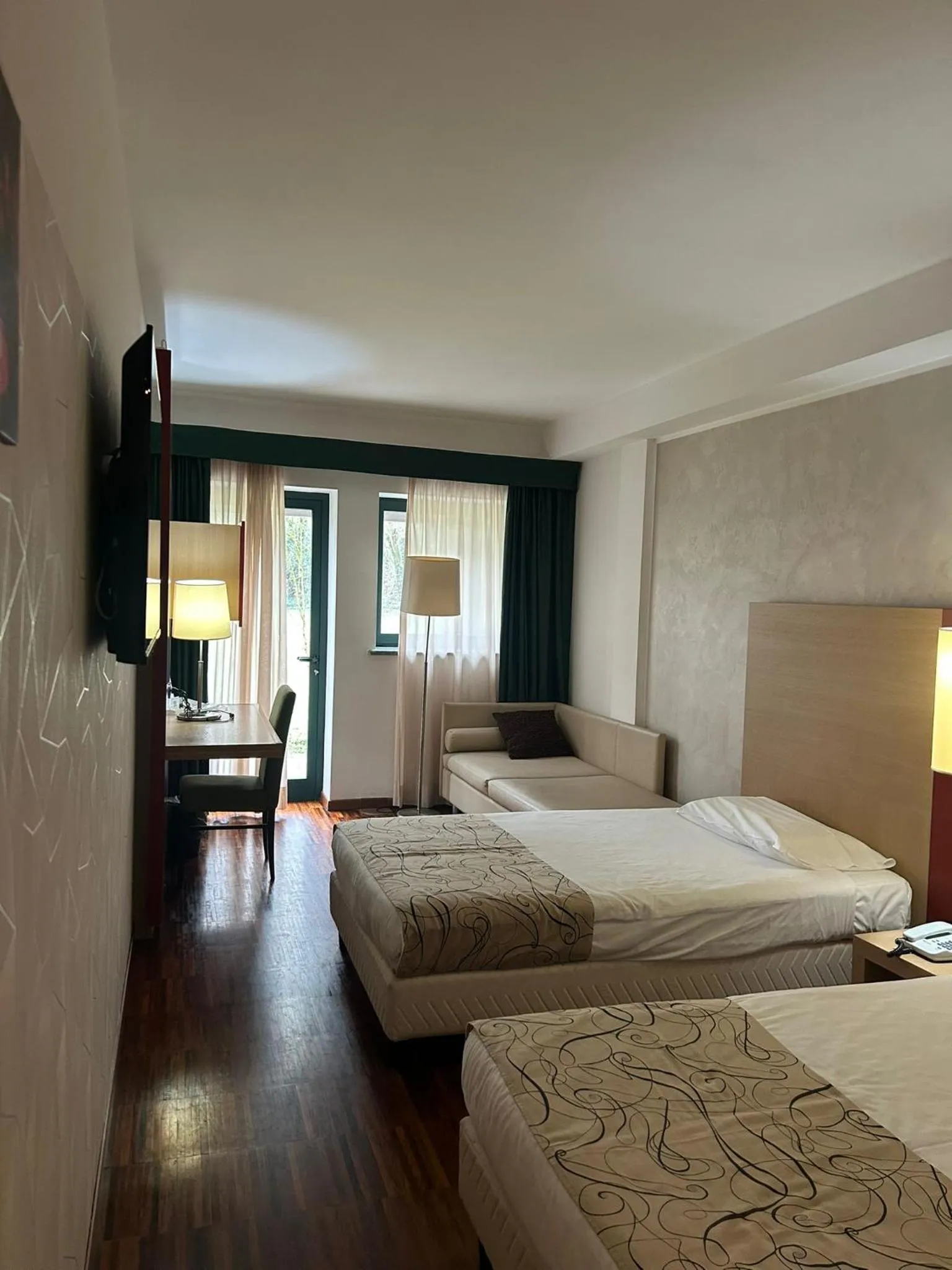 Photo of the whole room, Bed in Cascina Scova Resort