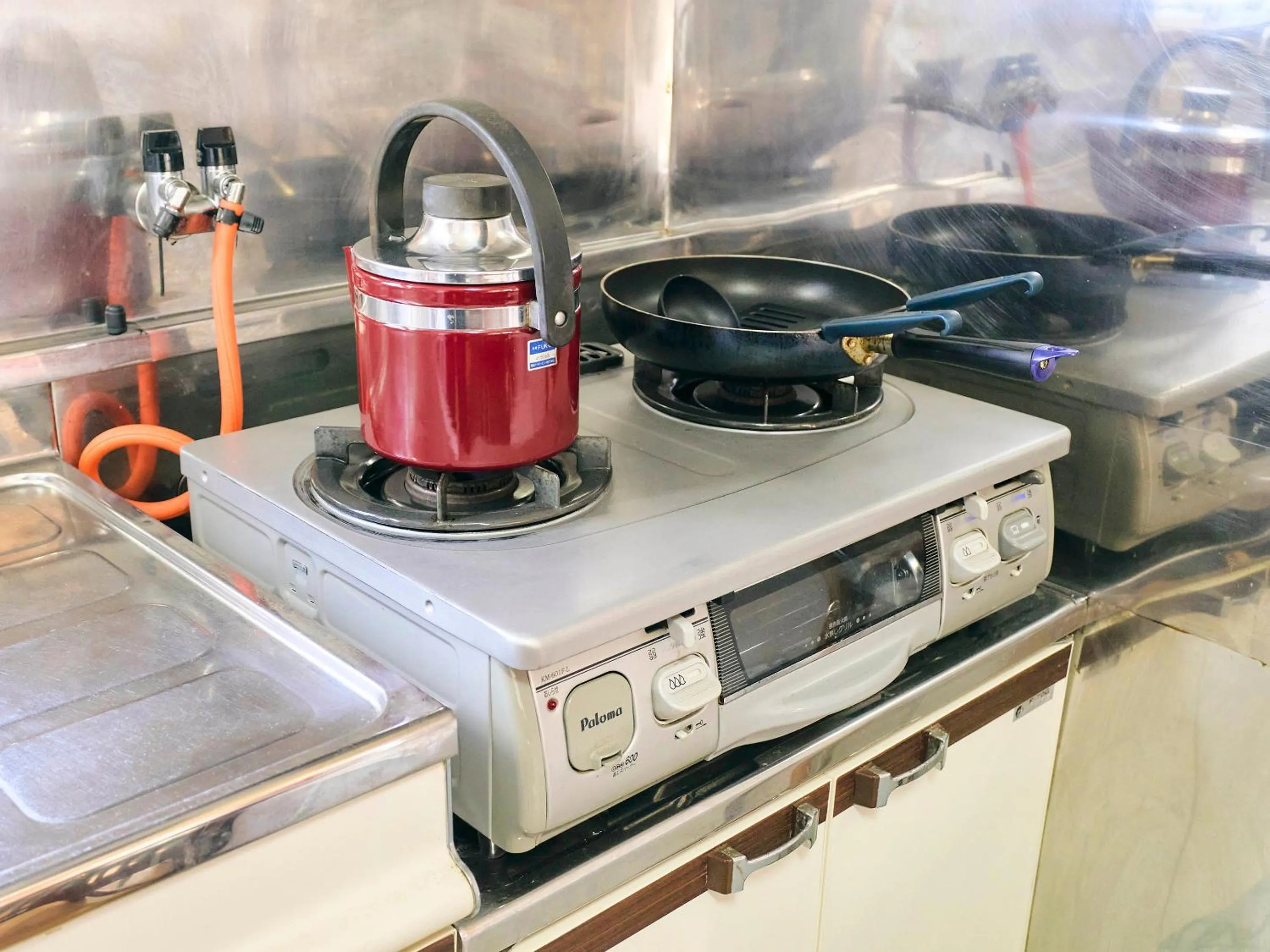 Kitchen or kitchenette in Kokoyui Guest House