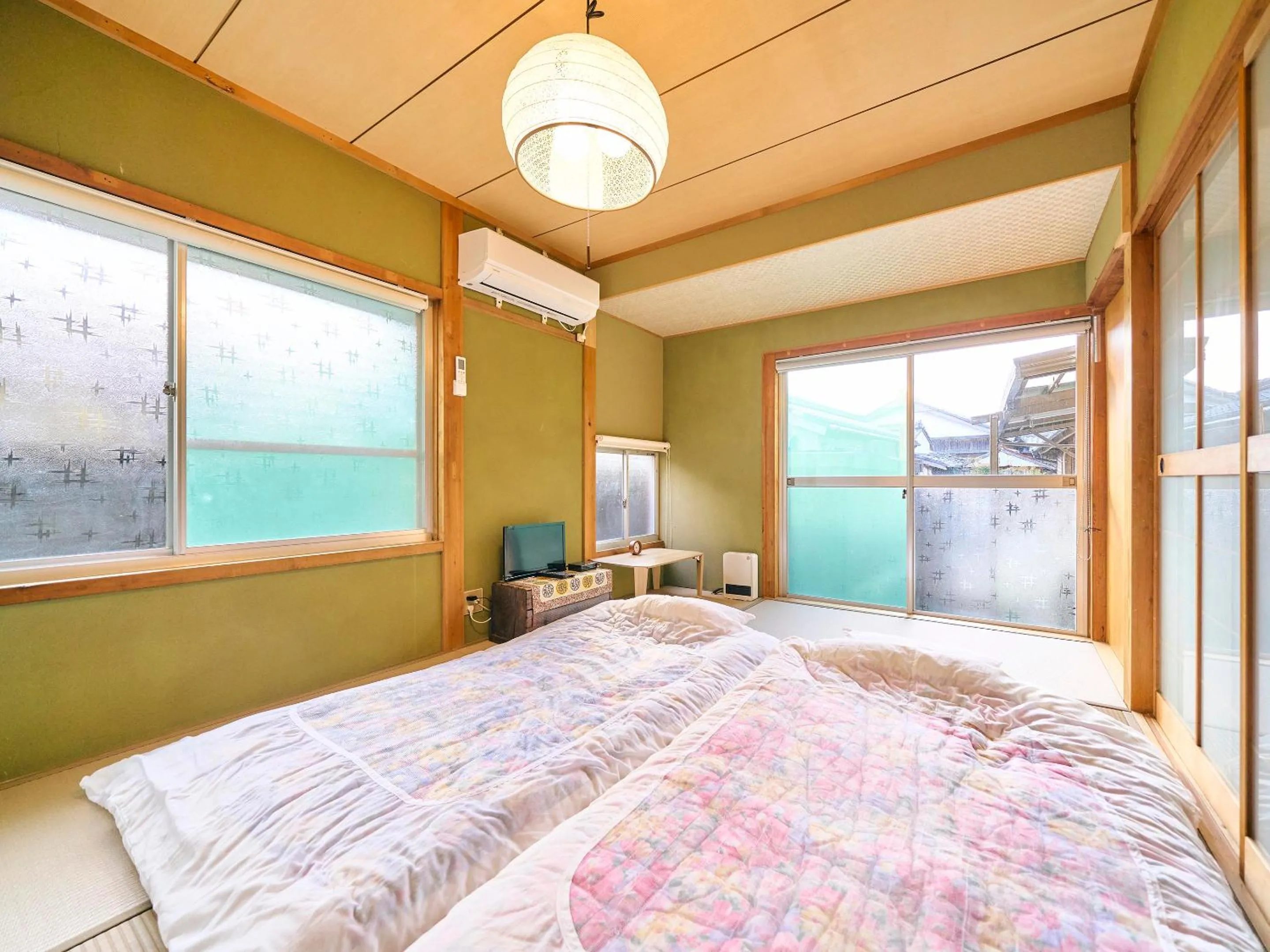 Photo of the whole room, Bed in Kokoyui Guest House