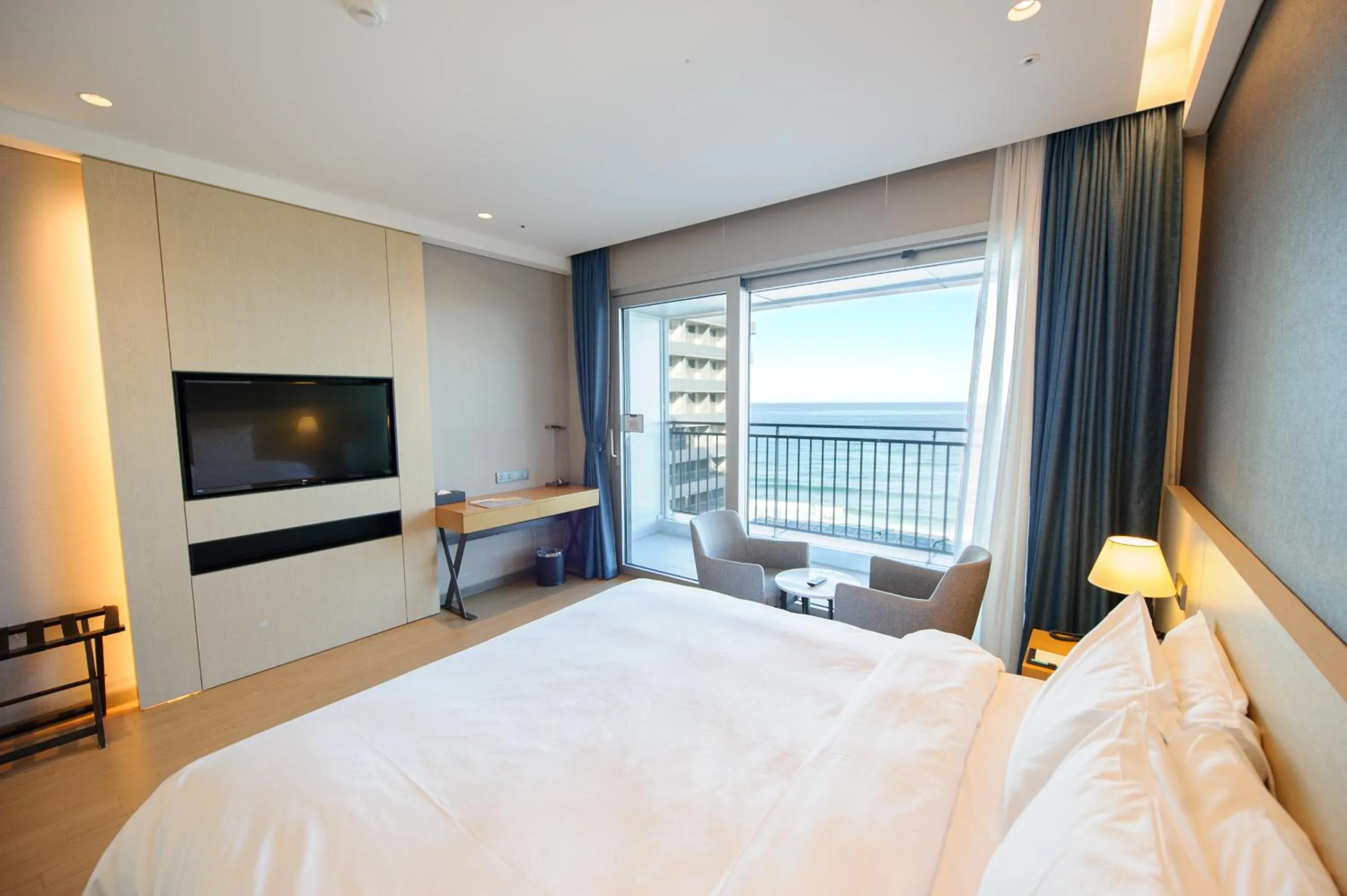 Decorative detail, Bed in St. John's Hotel