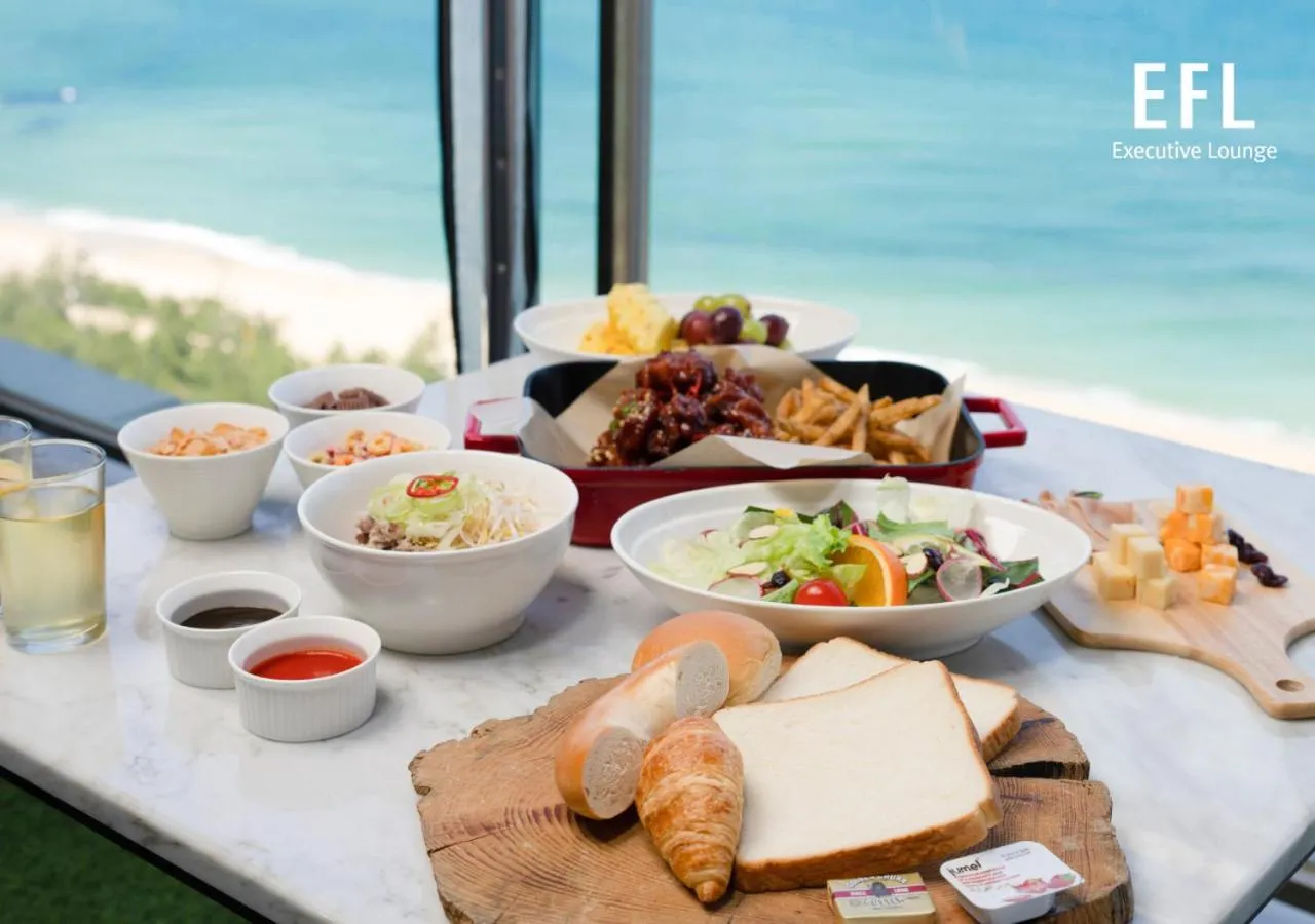 Restaurant/places to eat in St. John's Hotel