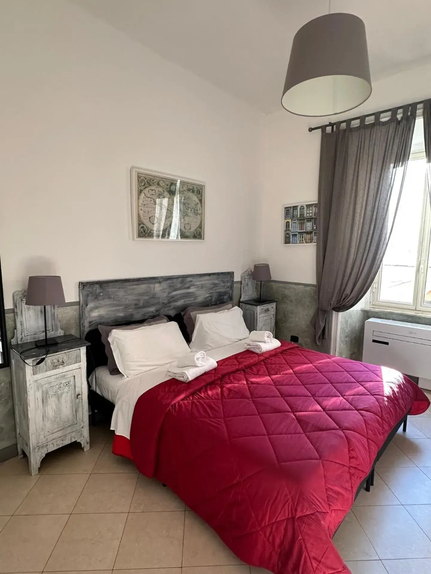 Triple Room with Private External Bathroom - single occupancy in Guest House Relais Indipendenza Triple Room with Private External Bathroom - single occupancy in Guest House Relais Indipendenza