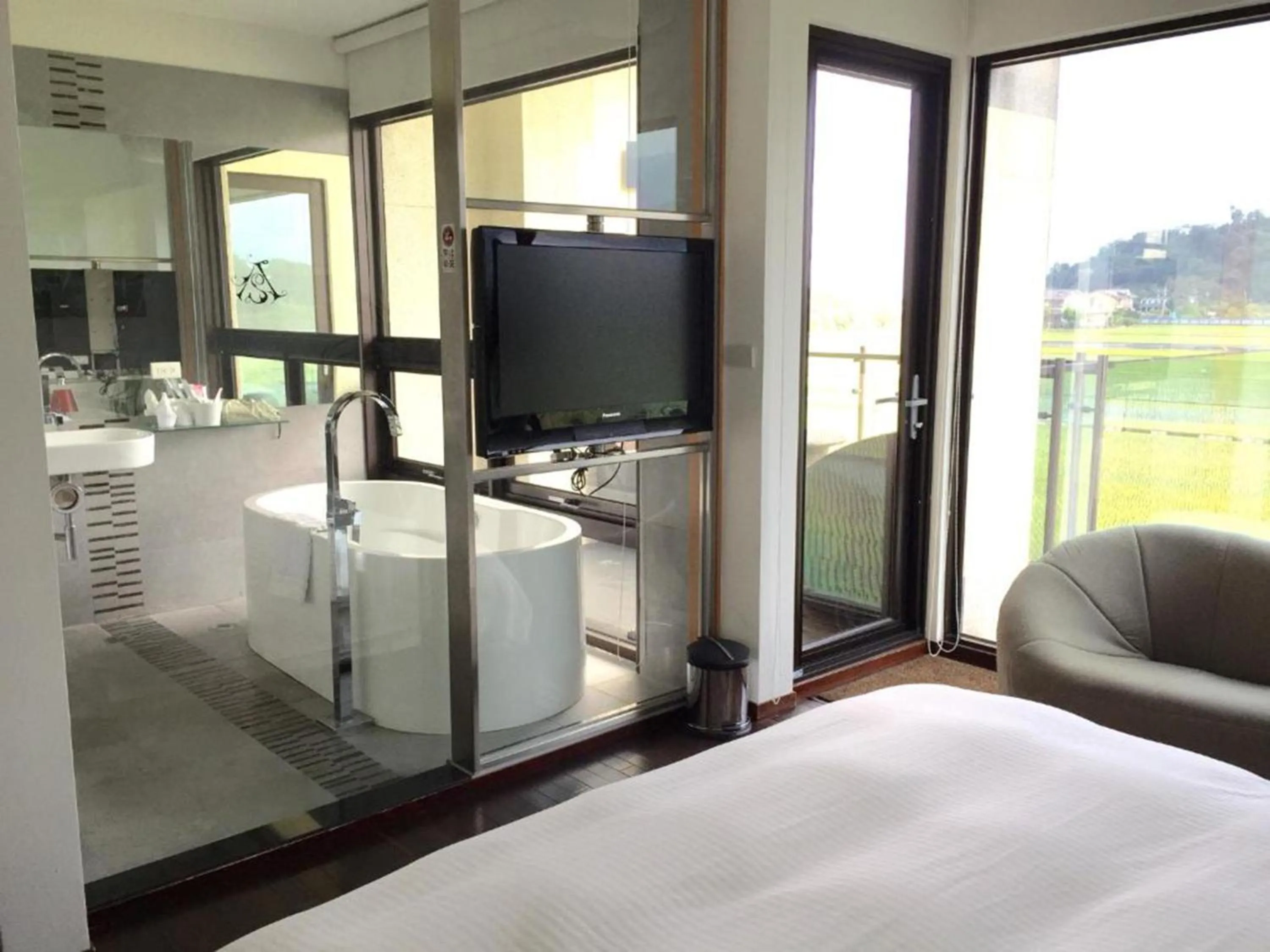 Bathroom, Bed in Aqua Star Villa Homestay