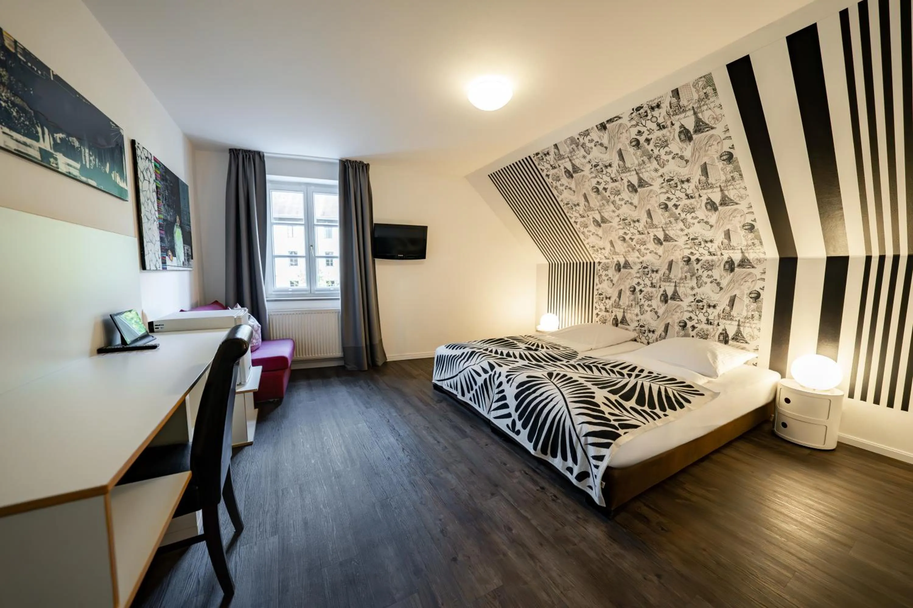 Staff, Bed in Hotel Bergbauer mit Late-Self-Check-IN