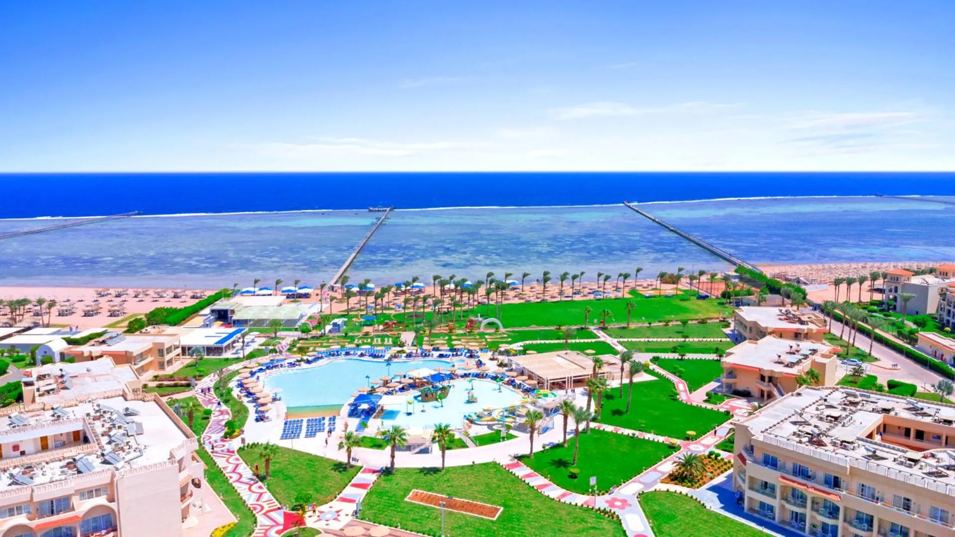 Day in Pickalbatros Royal Moderna Sharm "Aqua Park"- All inclusive