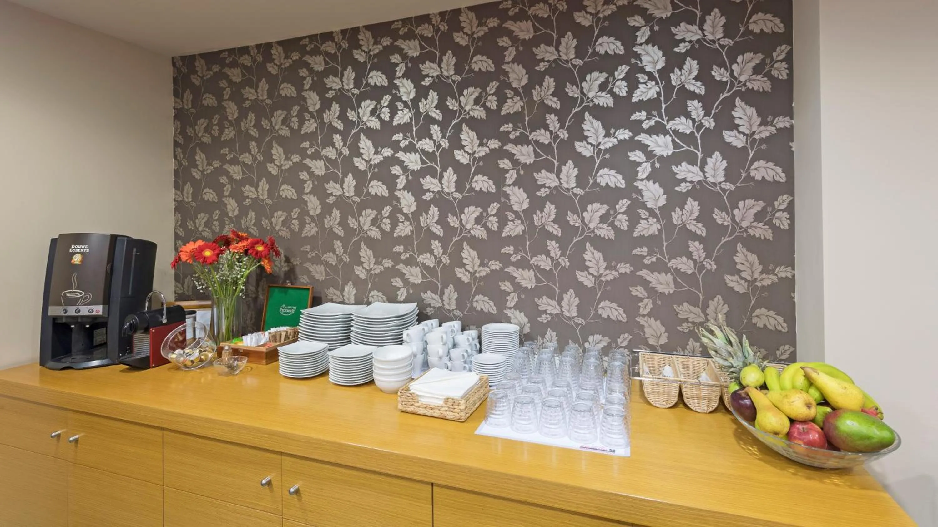 Food and drinks in Castello Hotel