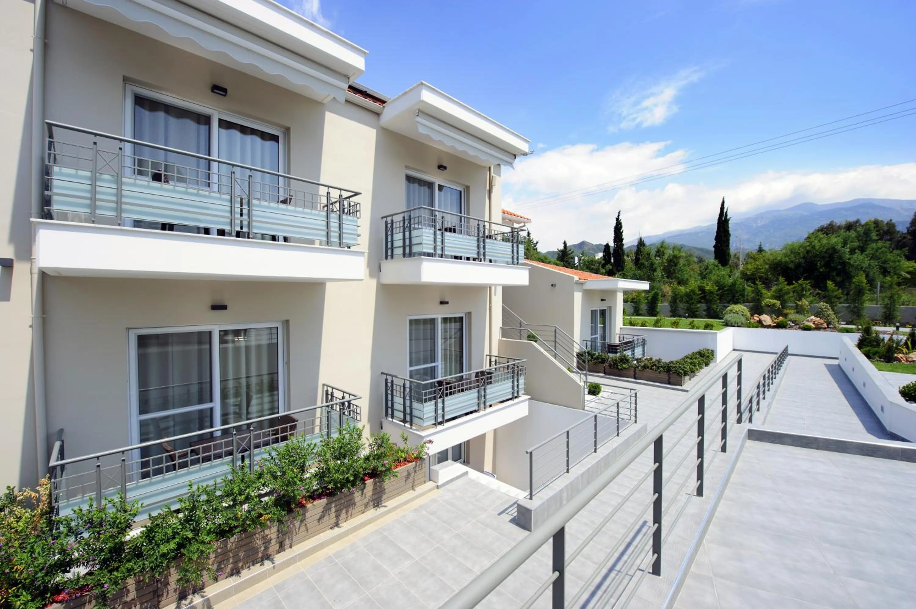 Facade/entrance in Castello Hotel