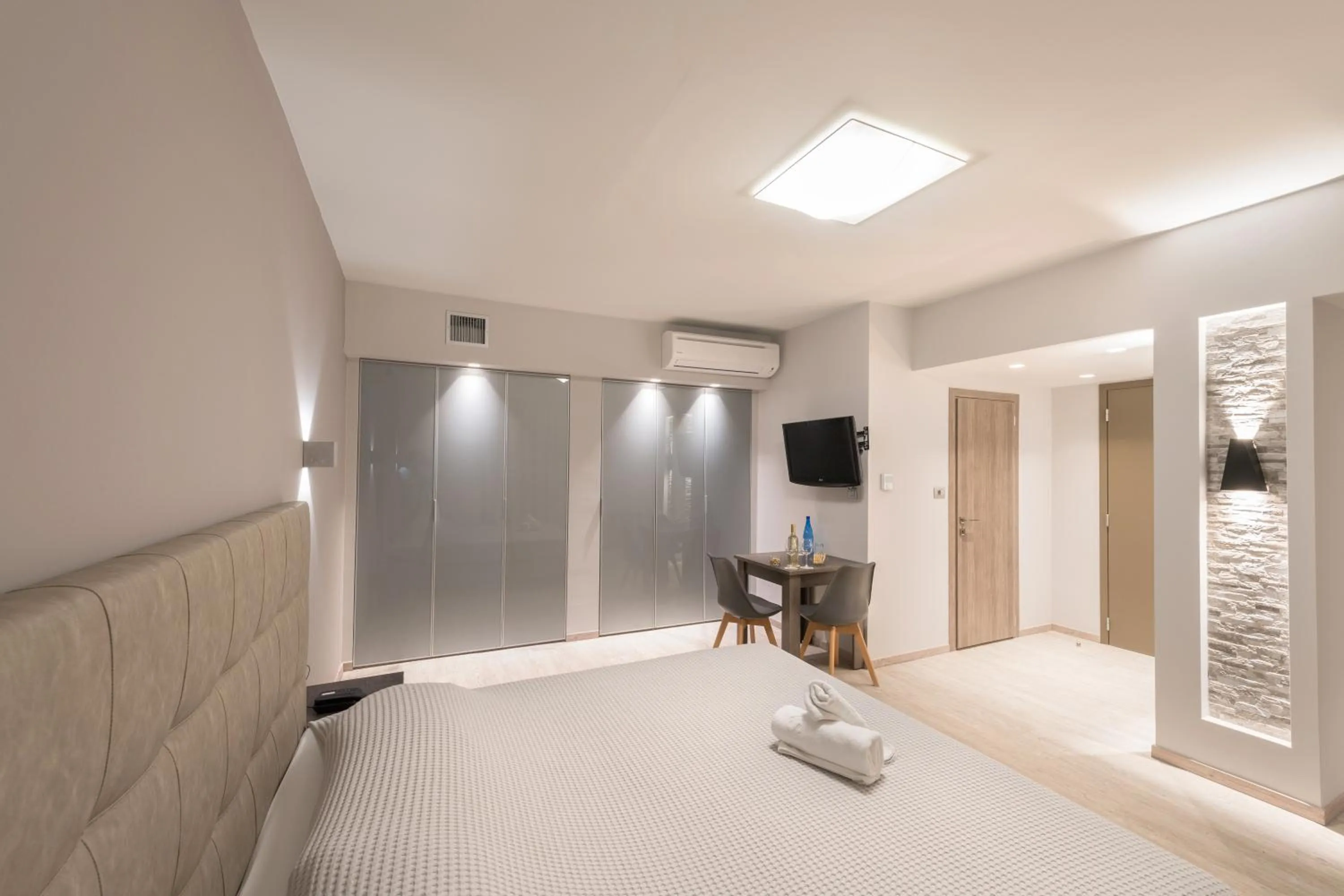 Photo of the whole room, Bed in Castello Hotel