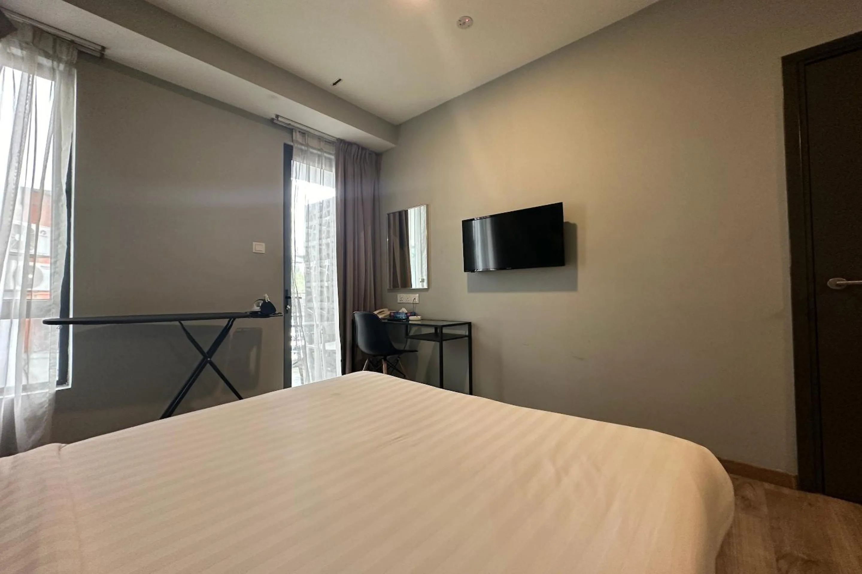 Bedroom, Bed in OYO Townhouse, Selayang formerly RHR Hotel