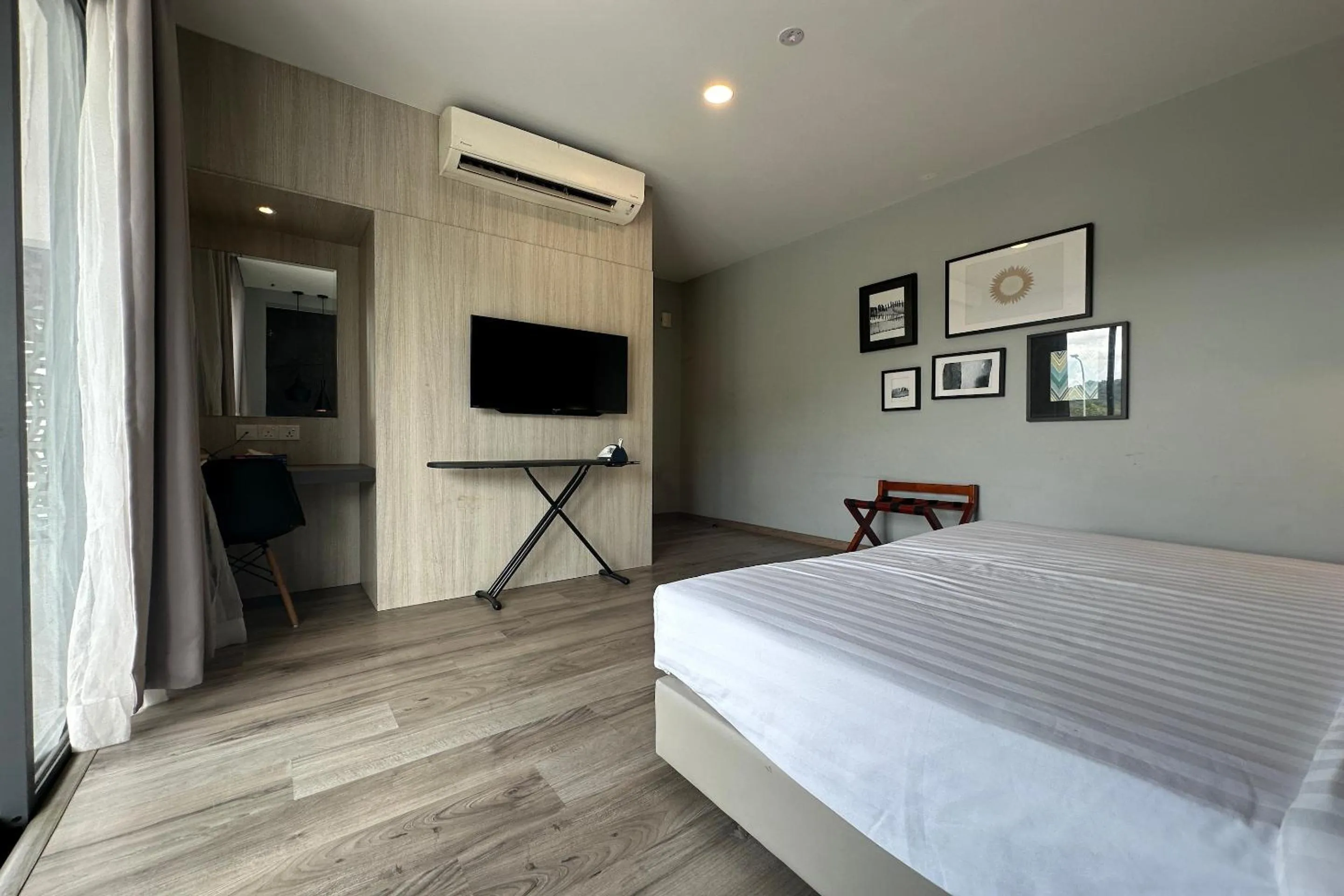 Bedroom, Bed in OYO Townhouse, Selayang formerly RHR Hotel