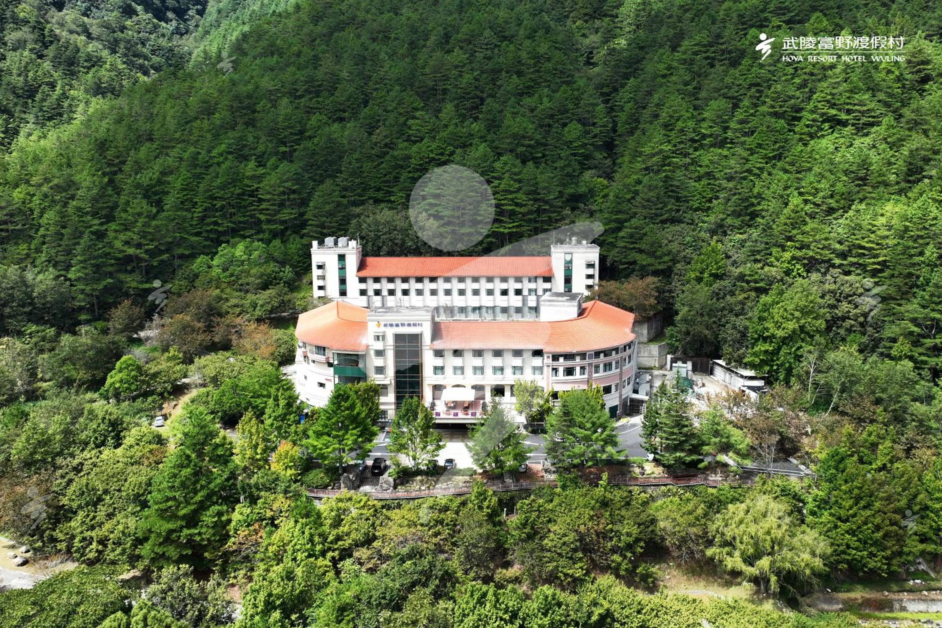 Property building in Hoya Resort, Wuling