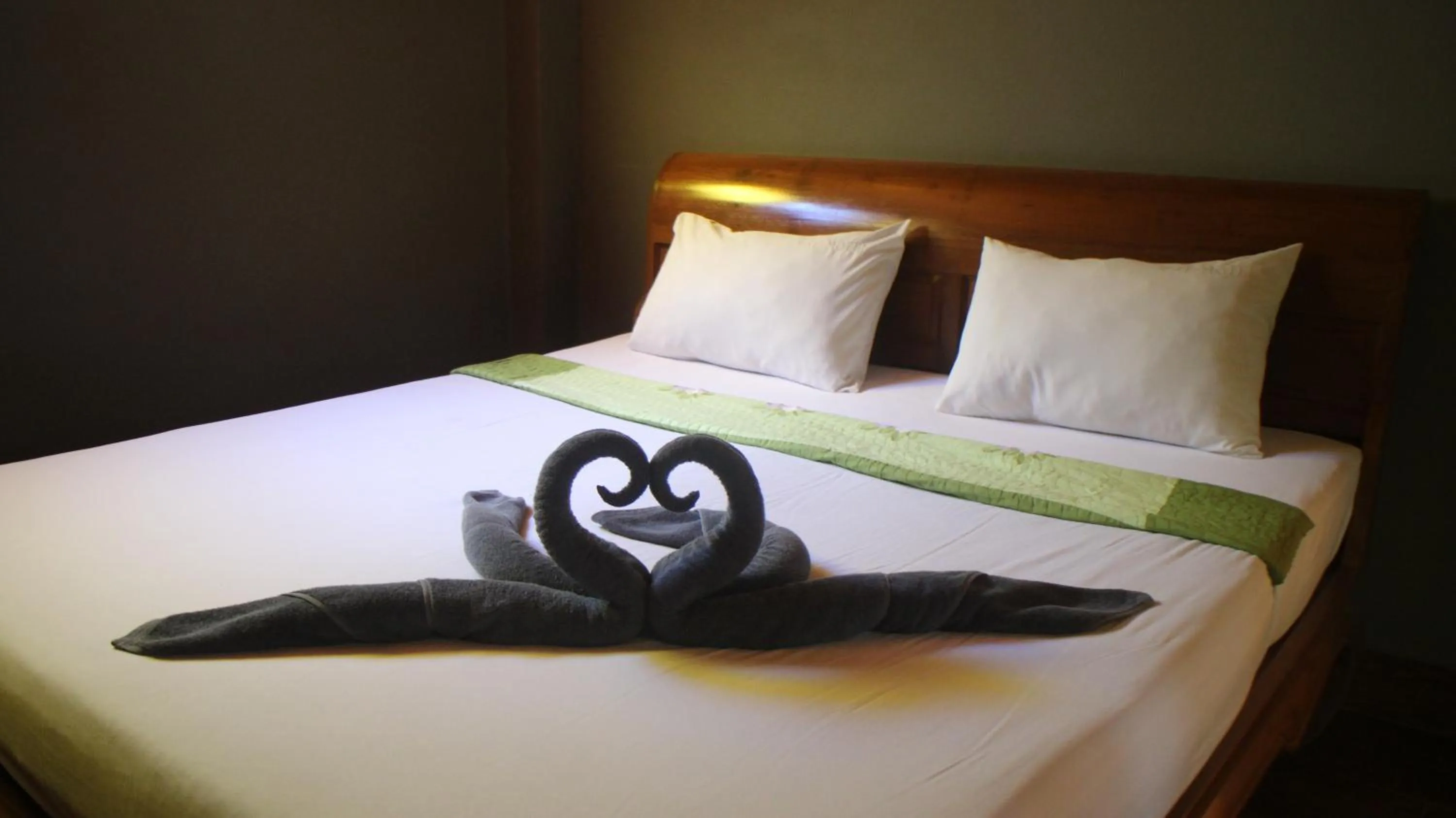 Bed in Big Fish Resort Koh Tao