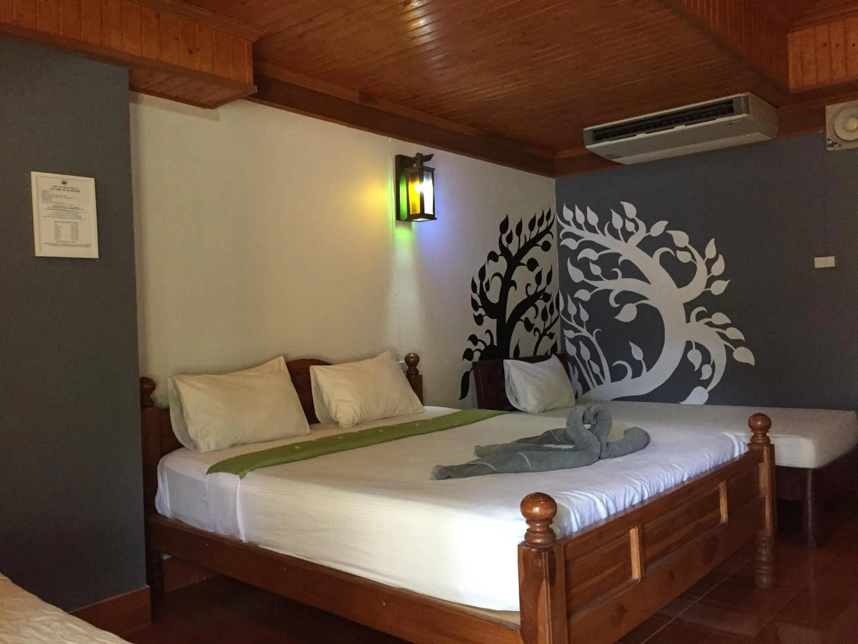 Bed in Big Fish Resort Koh Tao