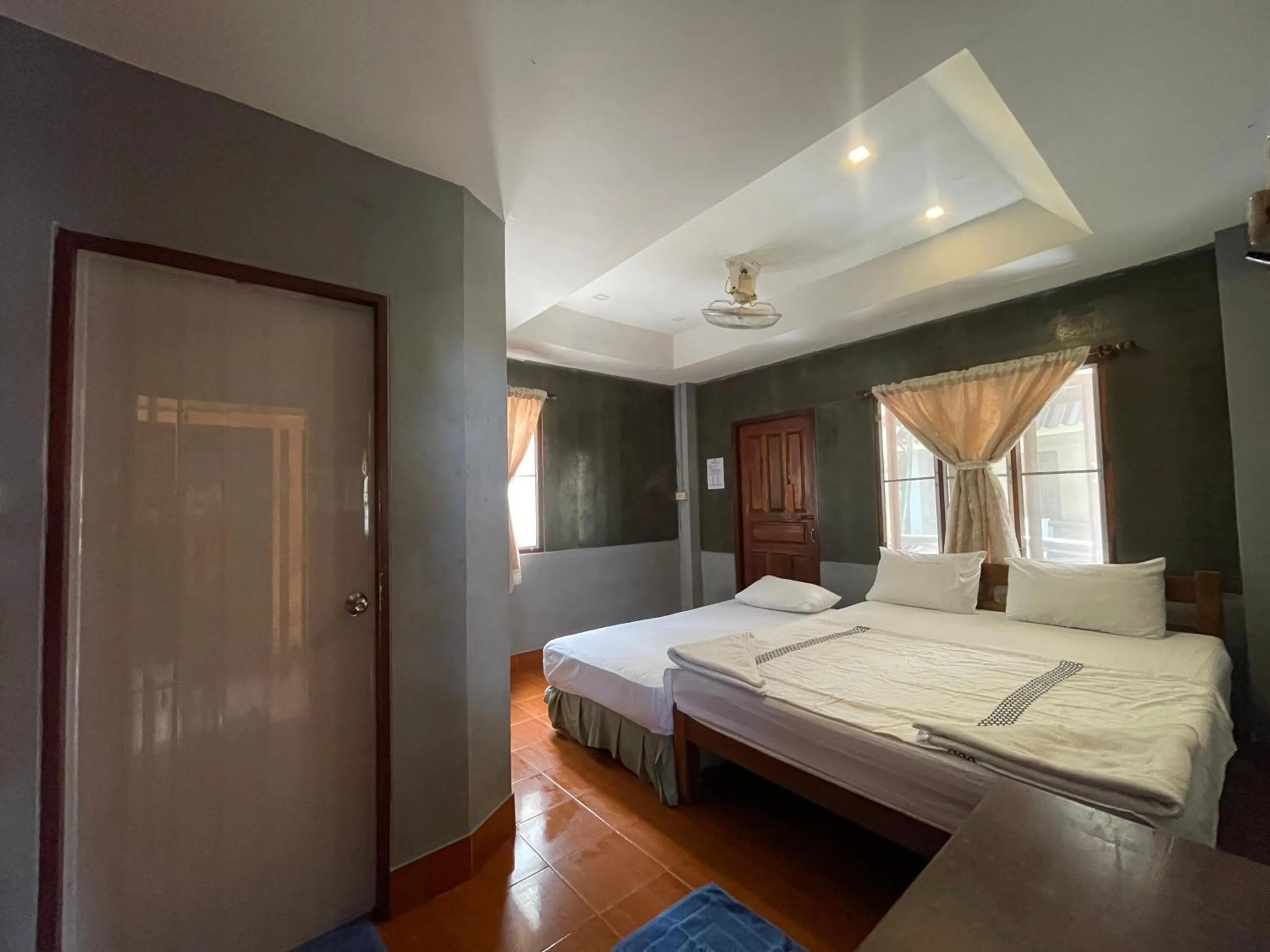 Bed in Big Fish Resort Koh Tao