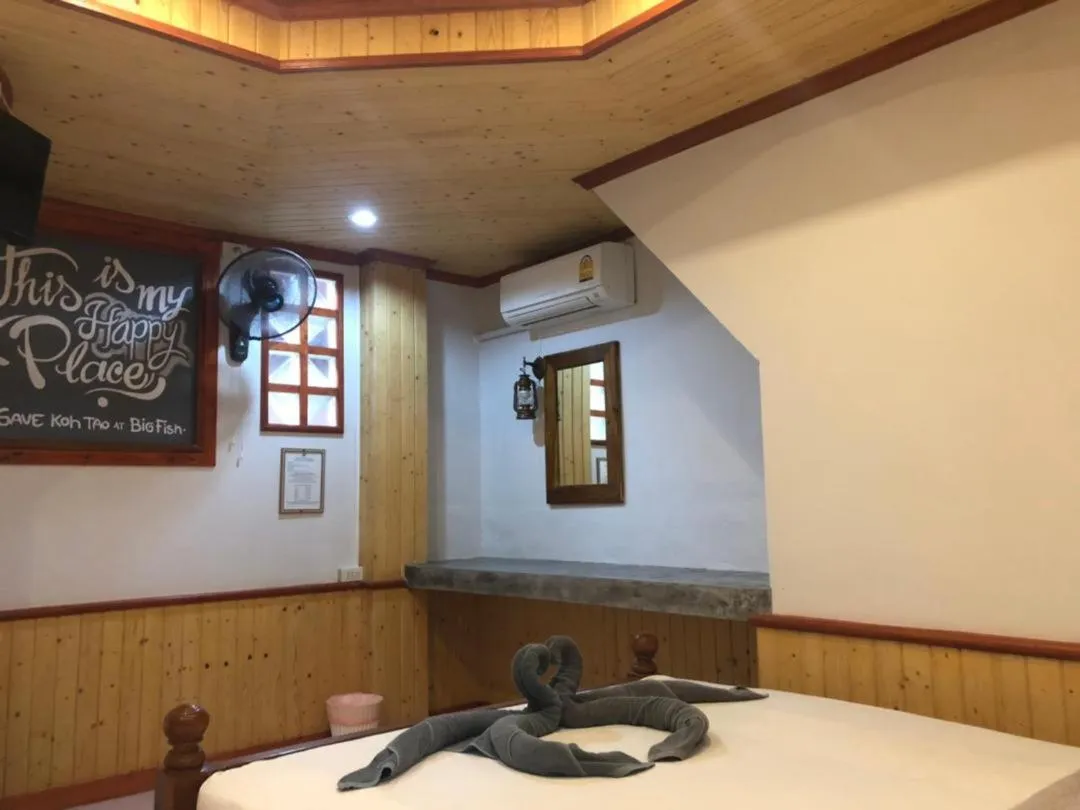 Bed in Big Fish Resort Koh Tao