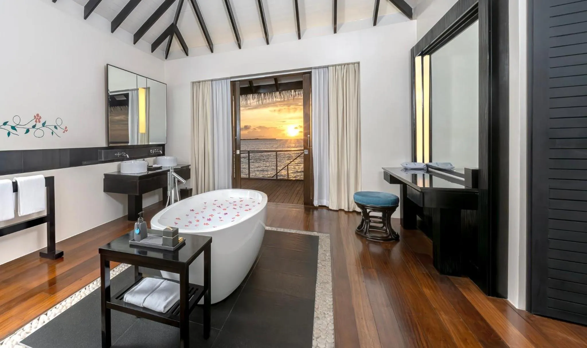 Photo of the whole room in Noku Maldives, Vignette Collection by IHG