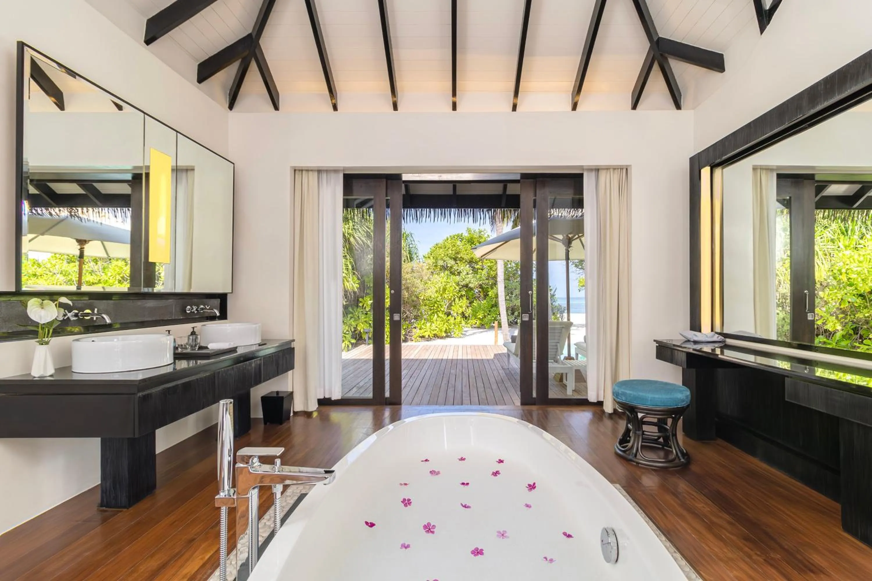 Photo of the whole room, Bed in Noku Maldives, Vignette Collection by IHG