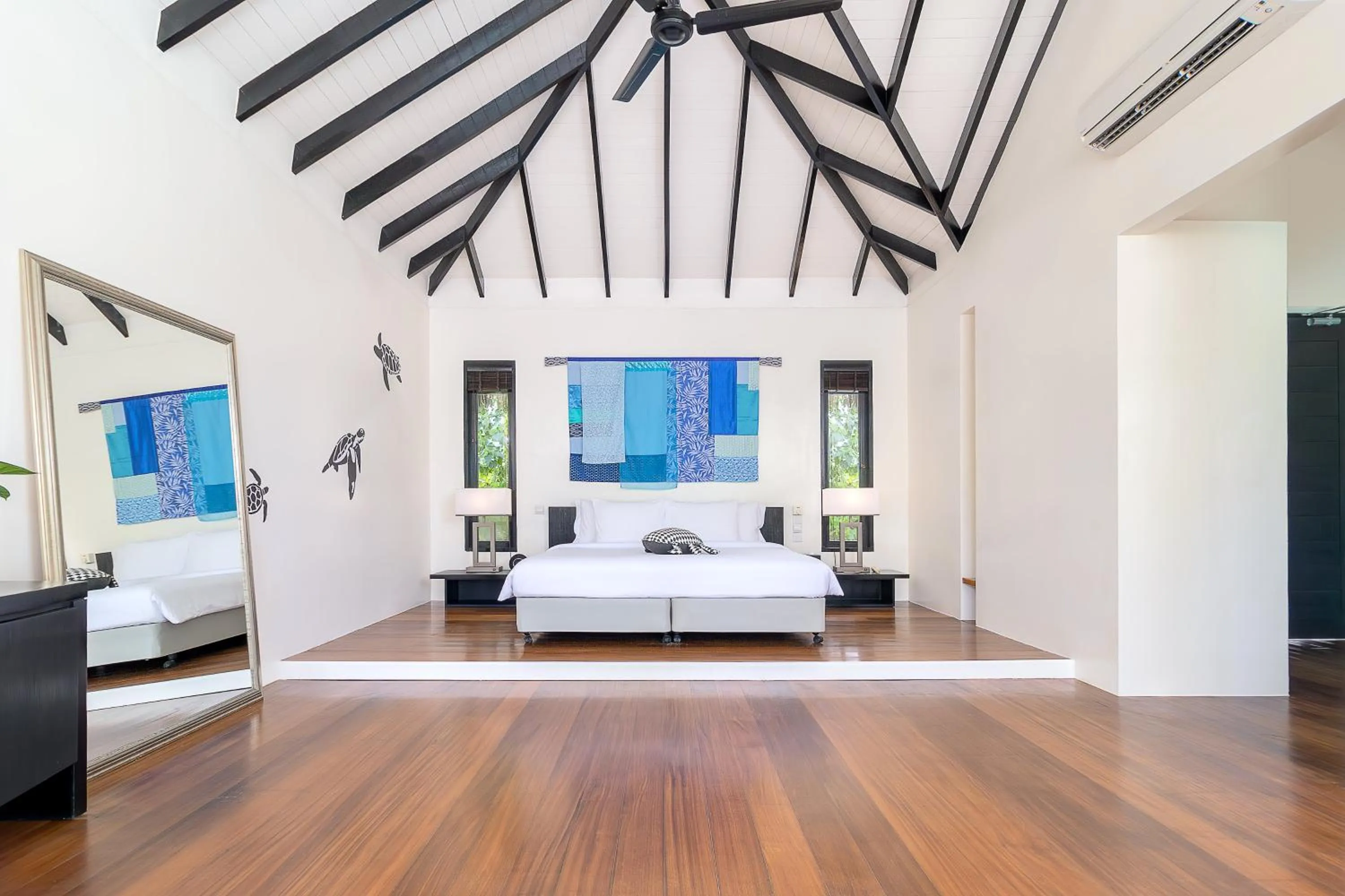 Photo of the whole room, Bed in Noku Maldives, Vignette Collection by IHG