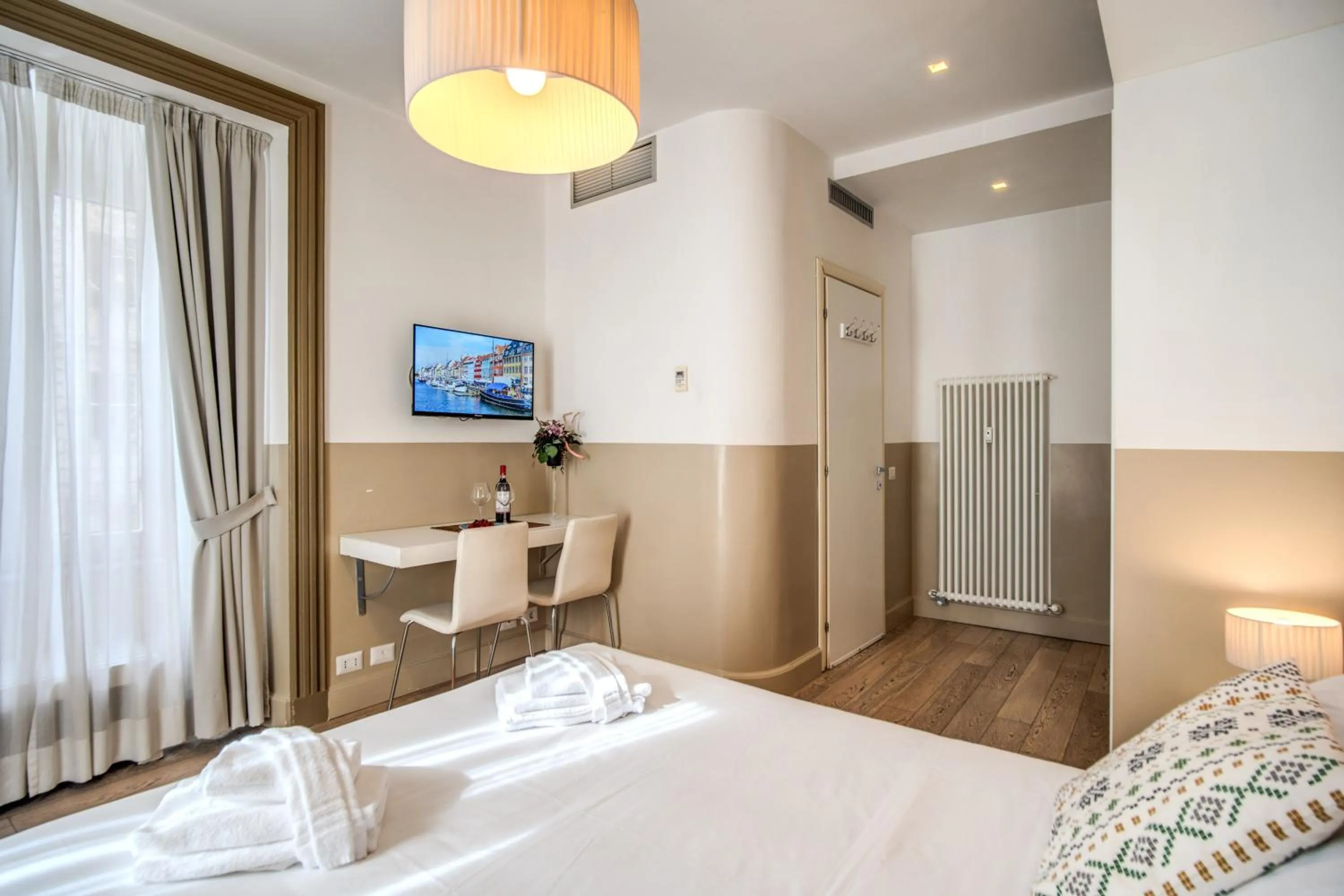 Bedroom, Bed in A Peace Of Rome B&B