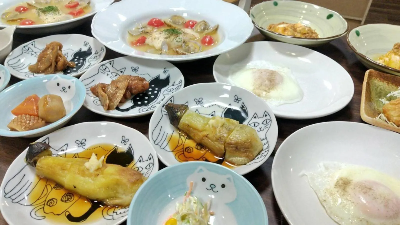 Food in Tama Hotel
