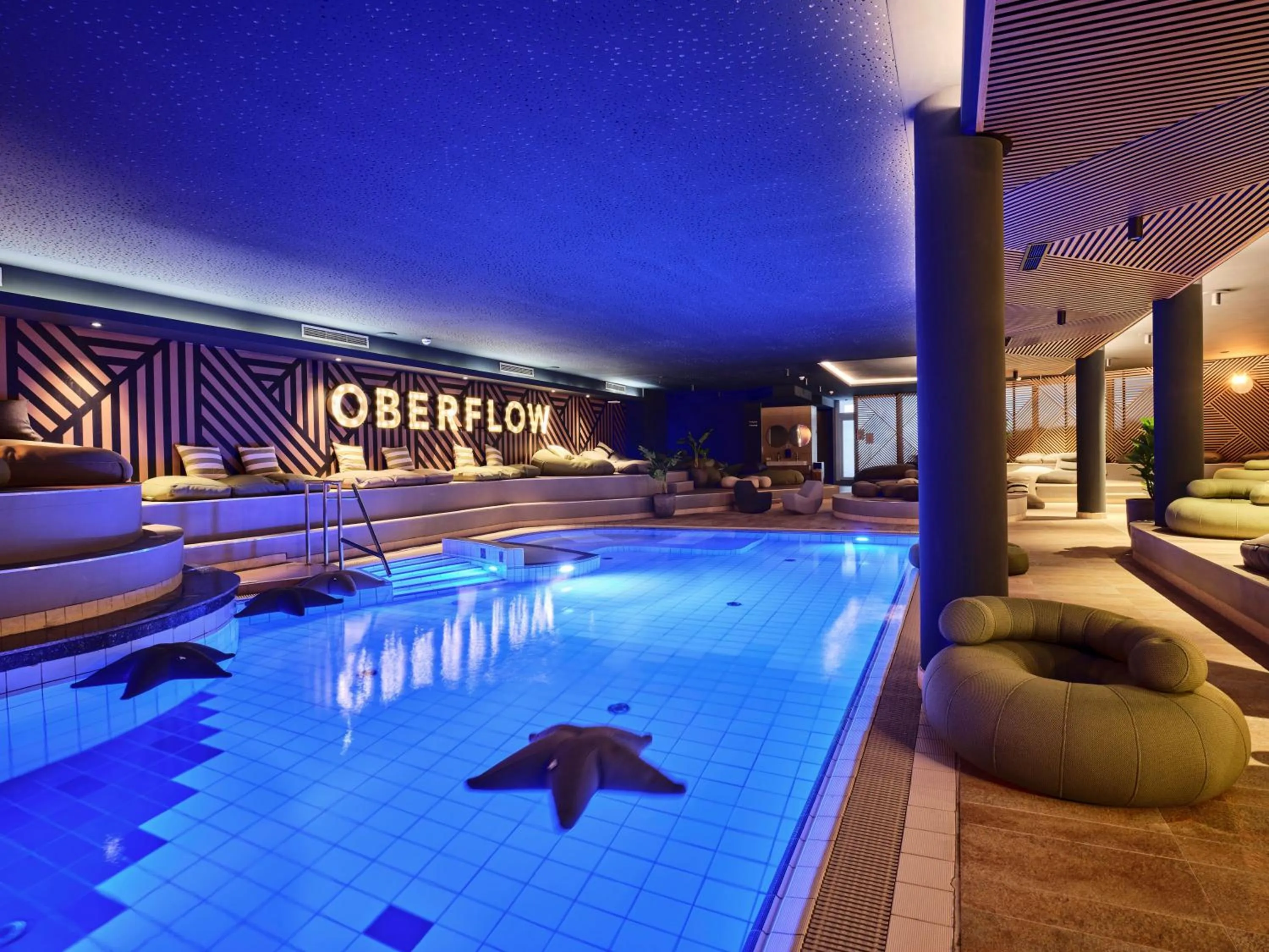 Swimming pool in PLACES Obertauern by Valamar