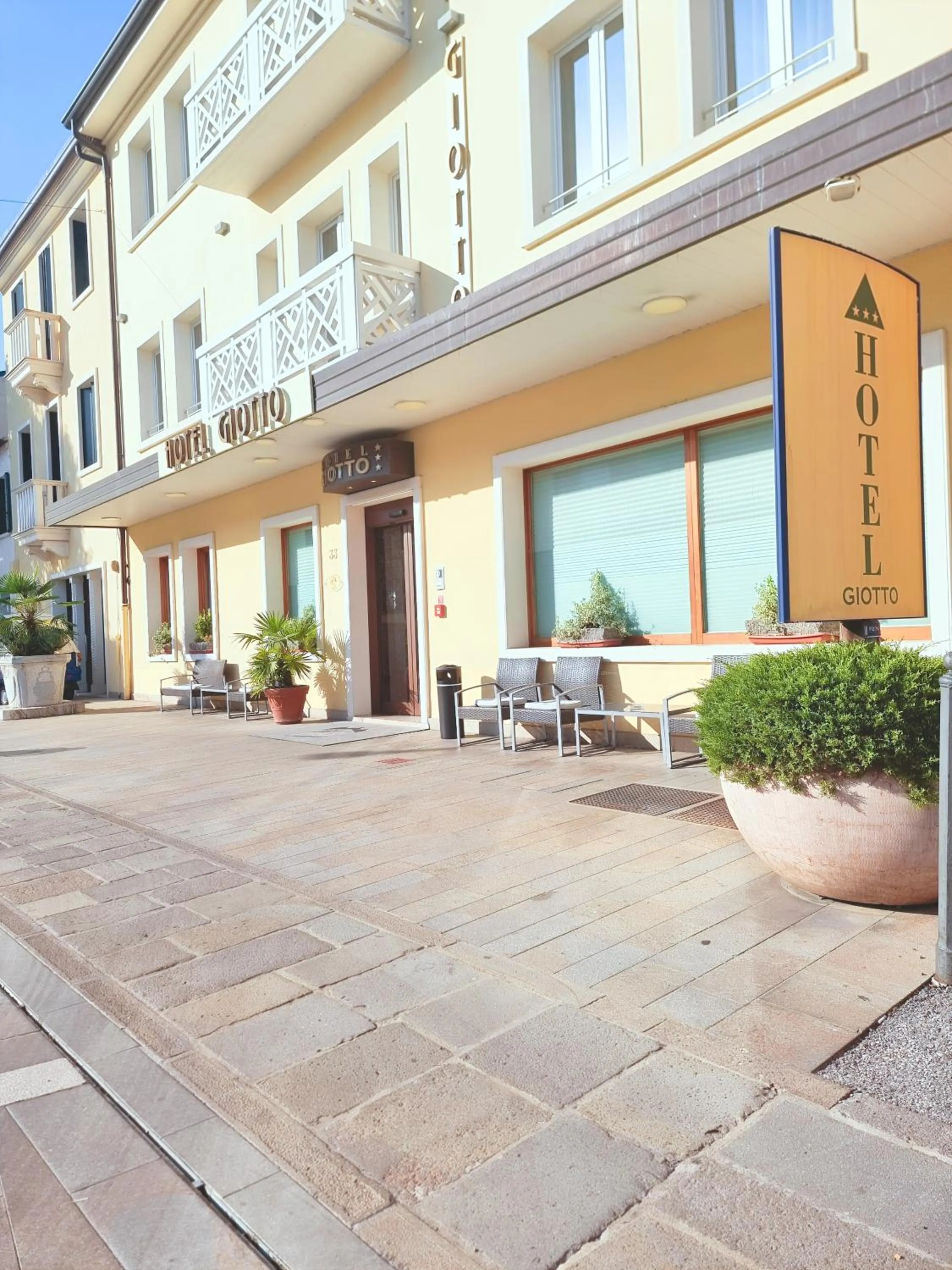 Property building in Hotel Giotto