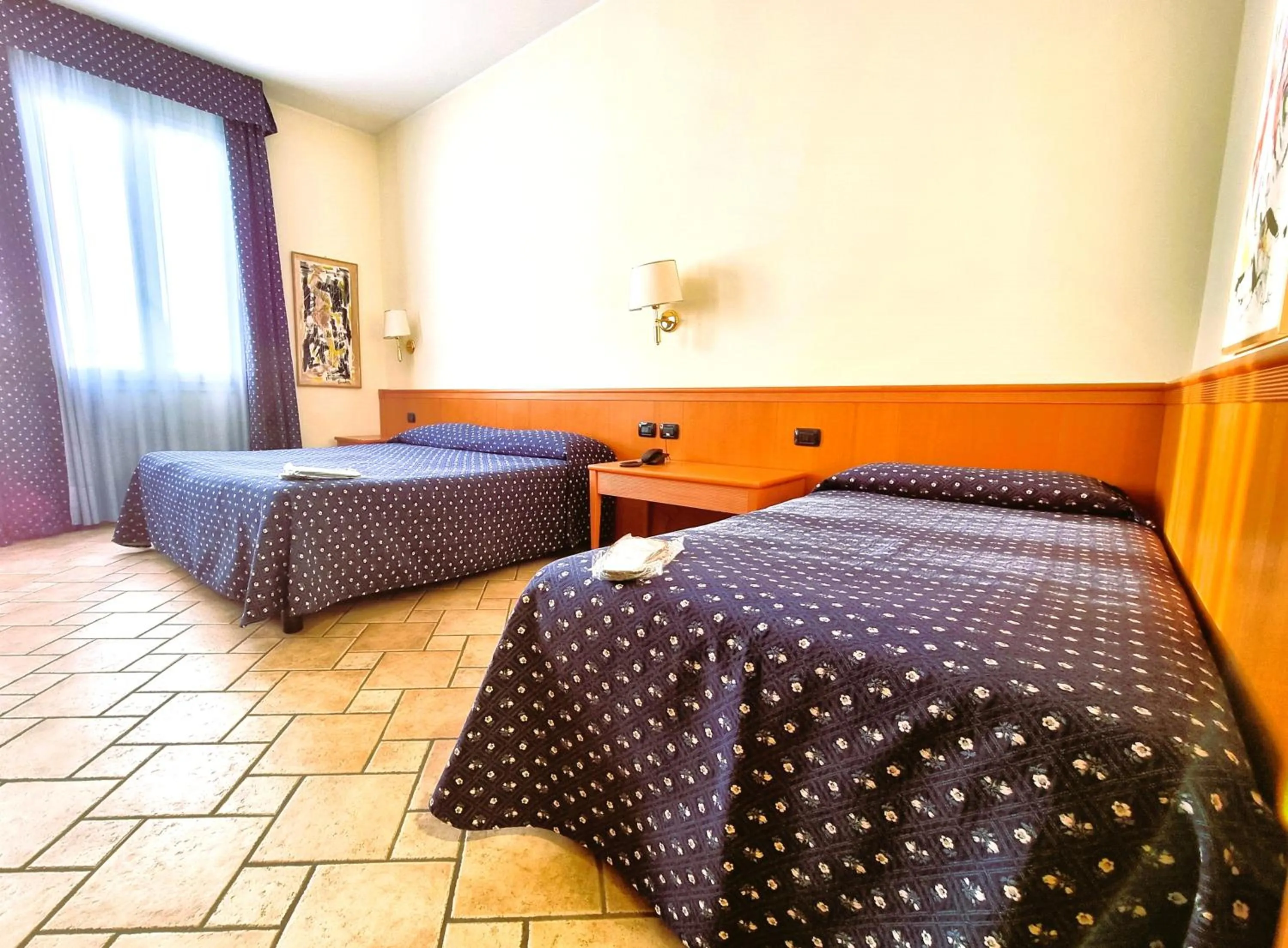 Photo of the whole room, Bed in Hotel Giotto