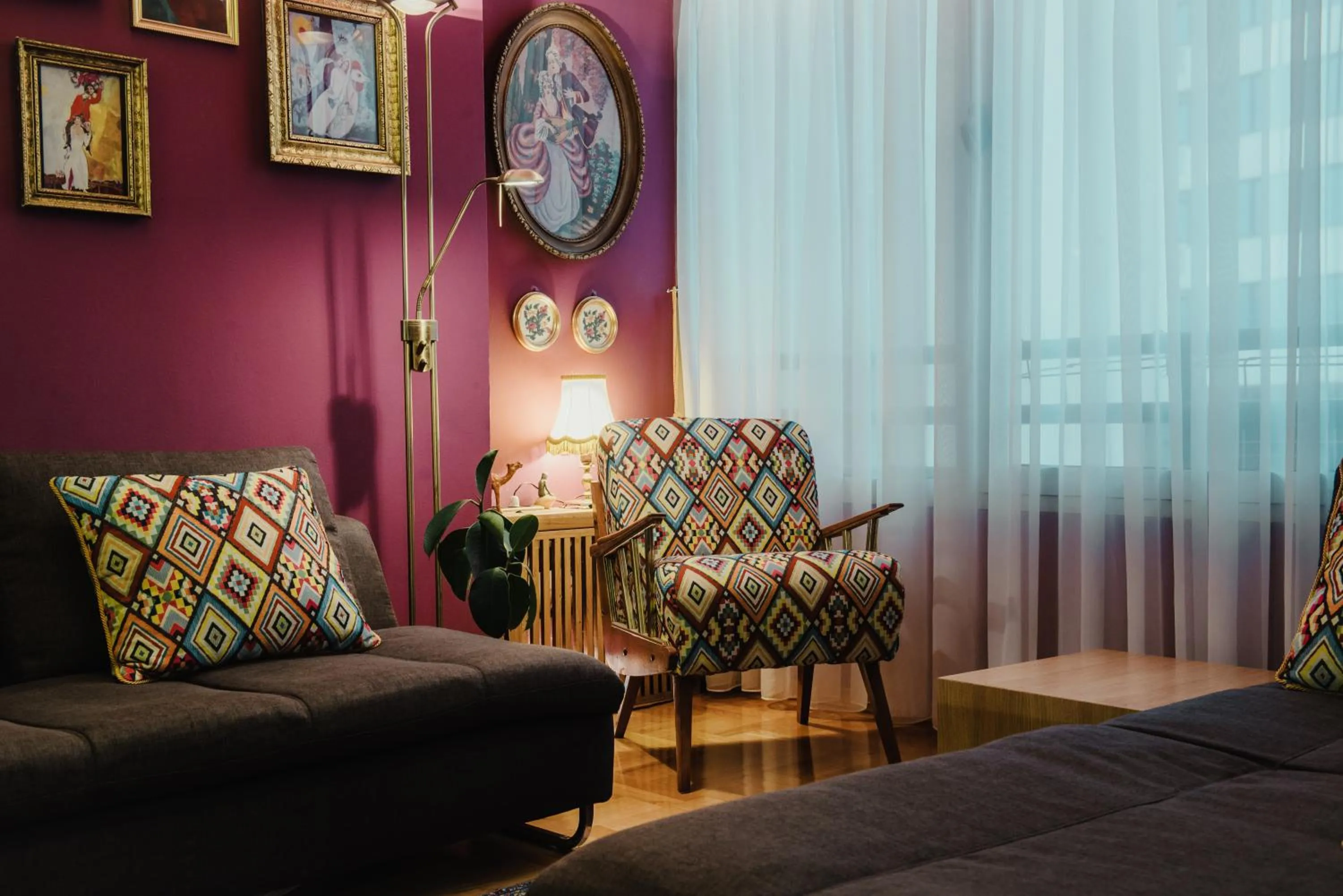 City Center Apartment with parking