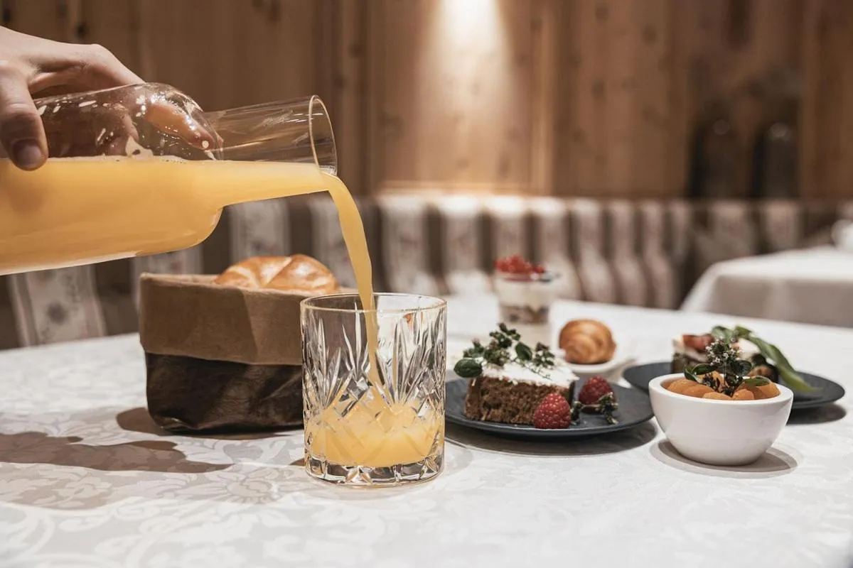 Breakfast in Alpvita Piz Tasna