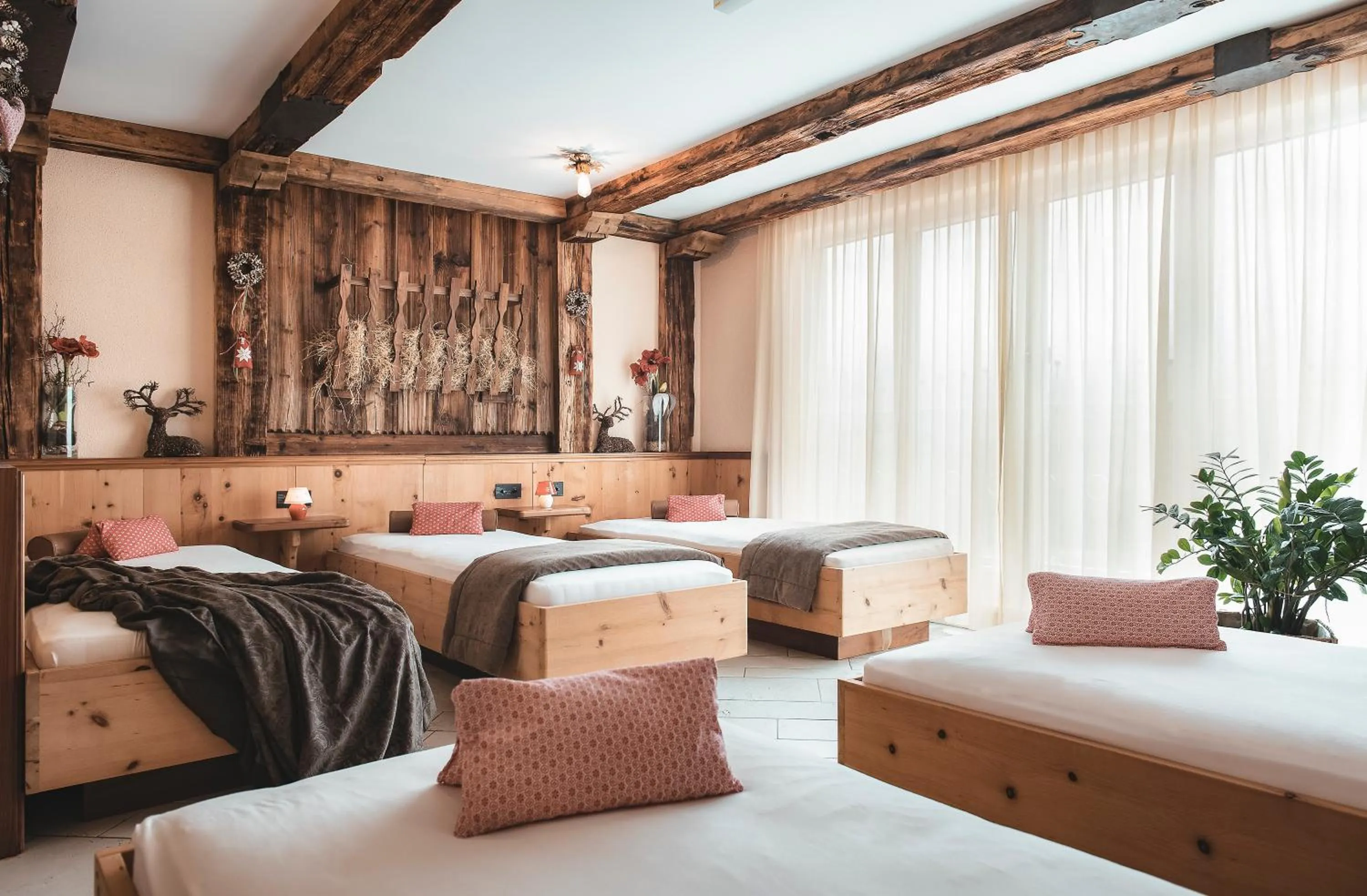 Spa and wellness centre/facilities, Bed in Alpvita Piz Tasna