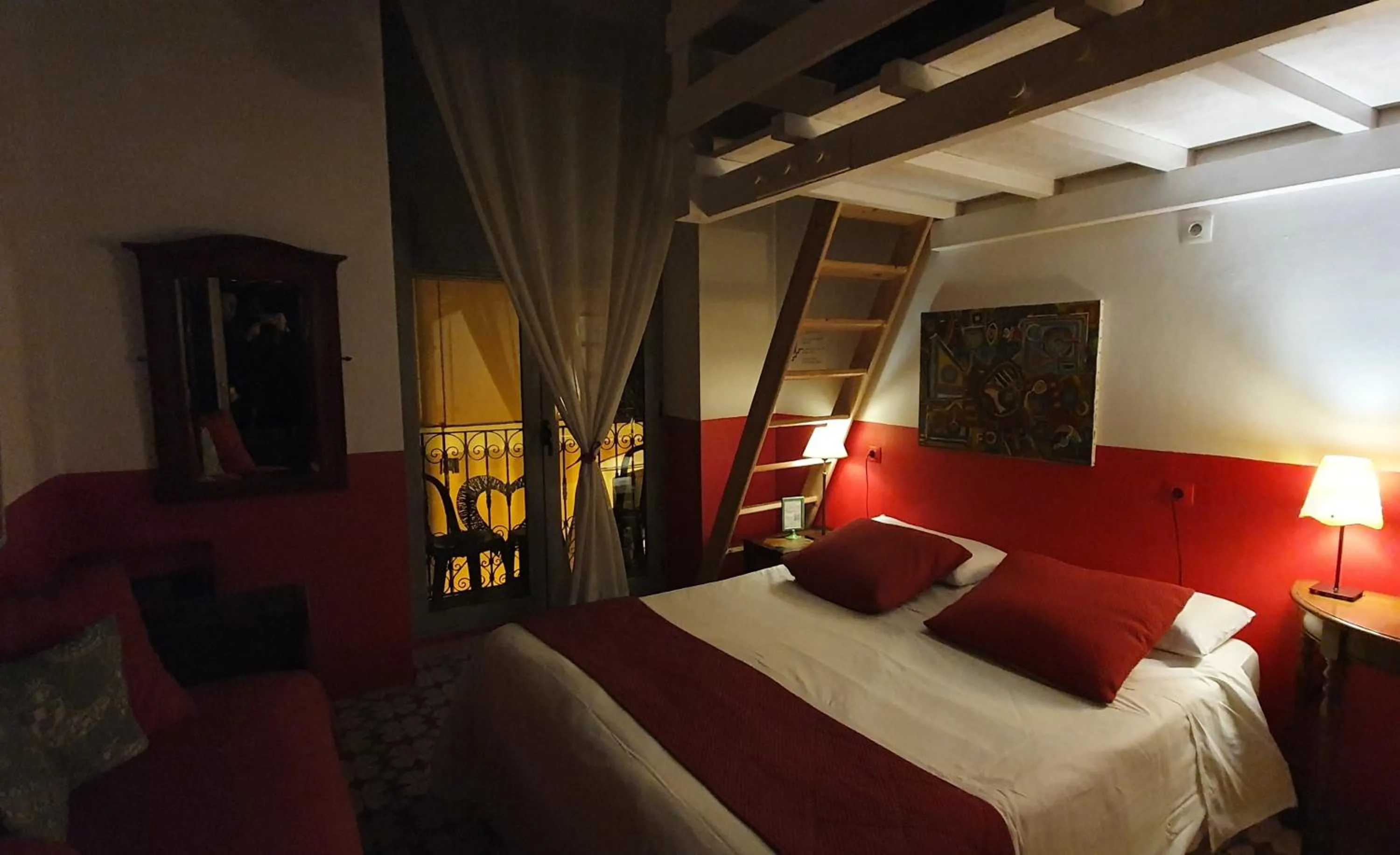 Bed in Barrio Boutik Hostal long stays