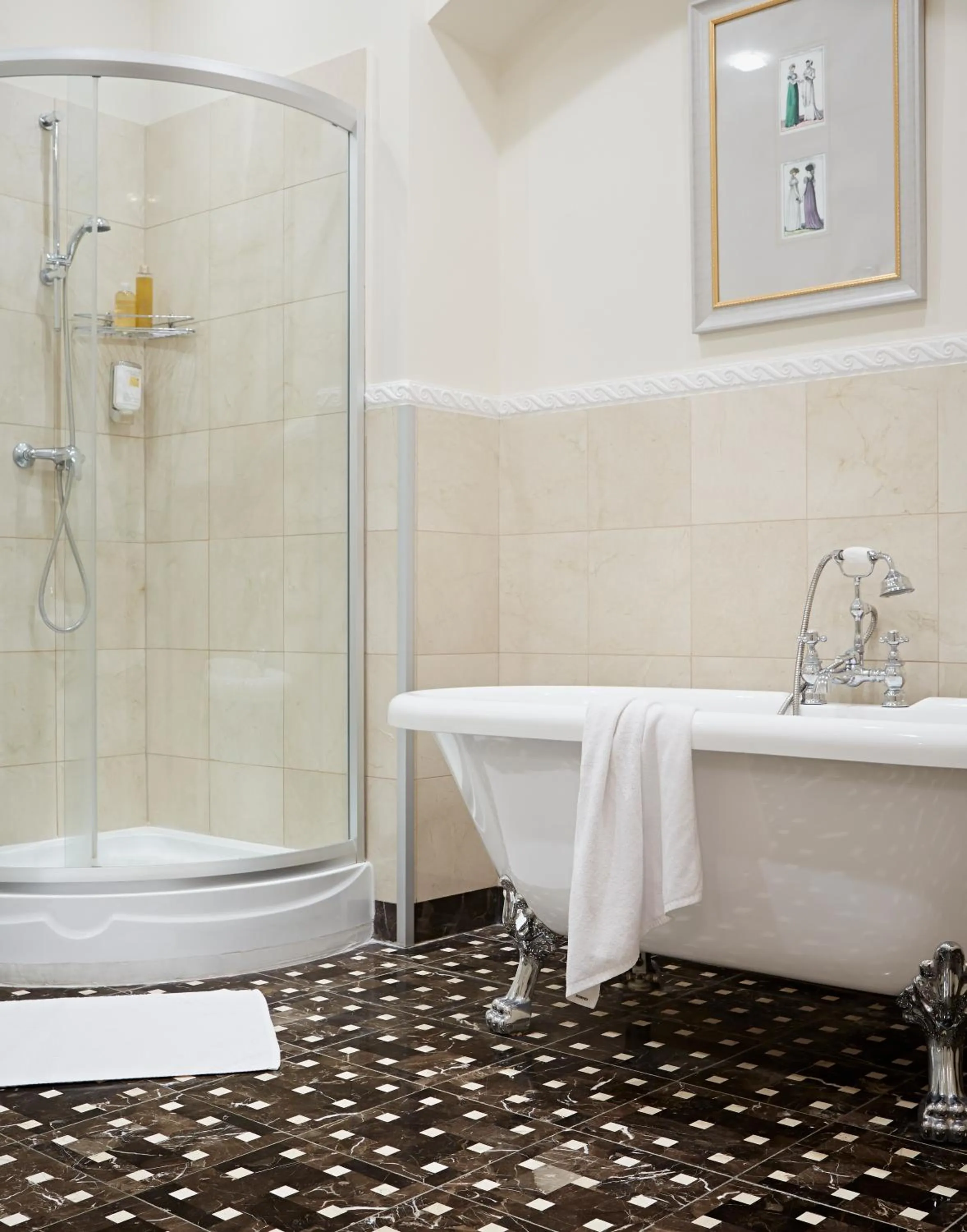 Bathroom in Apartments Almandine