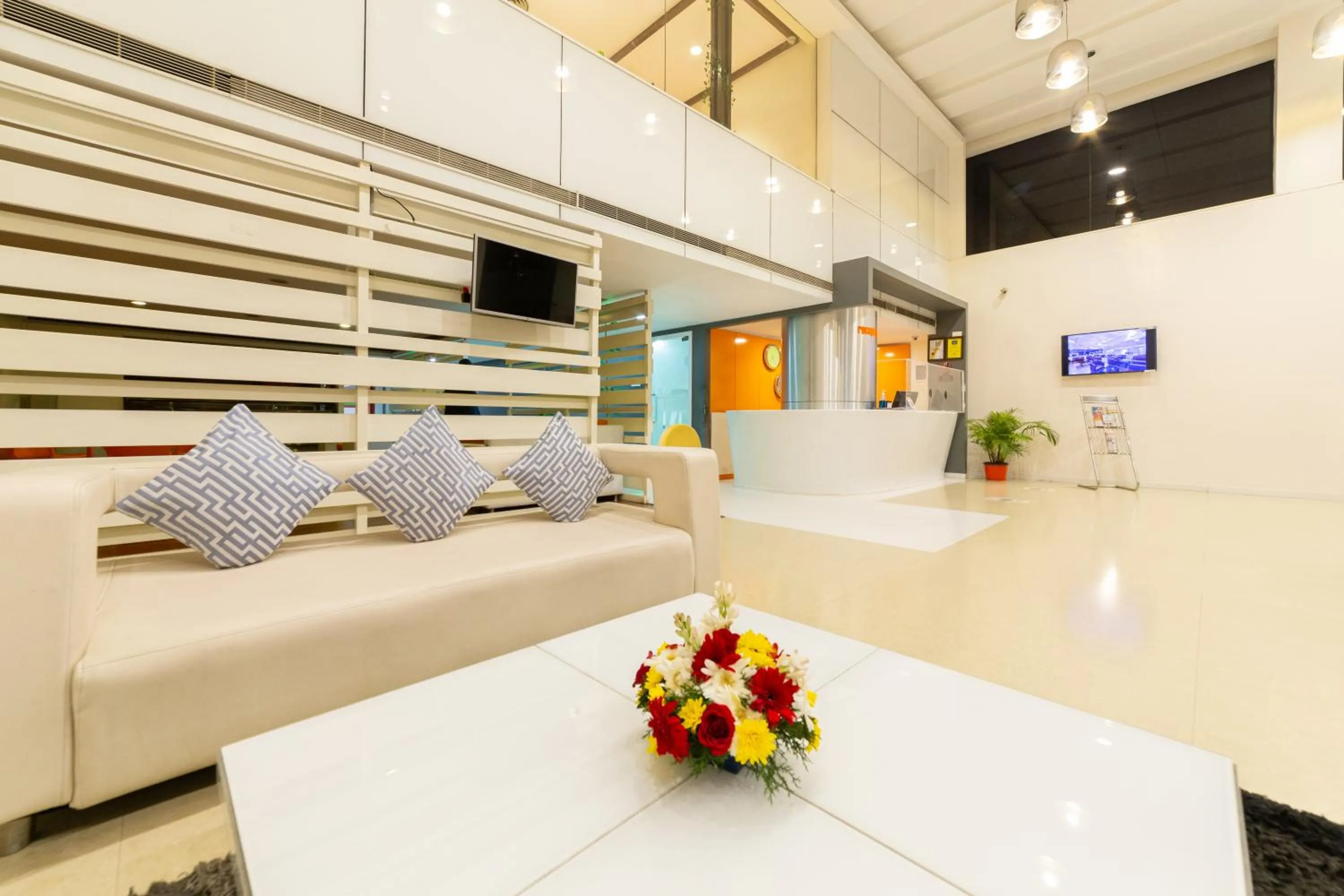 Lobby or reception in ICON SELECT by Bhagini