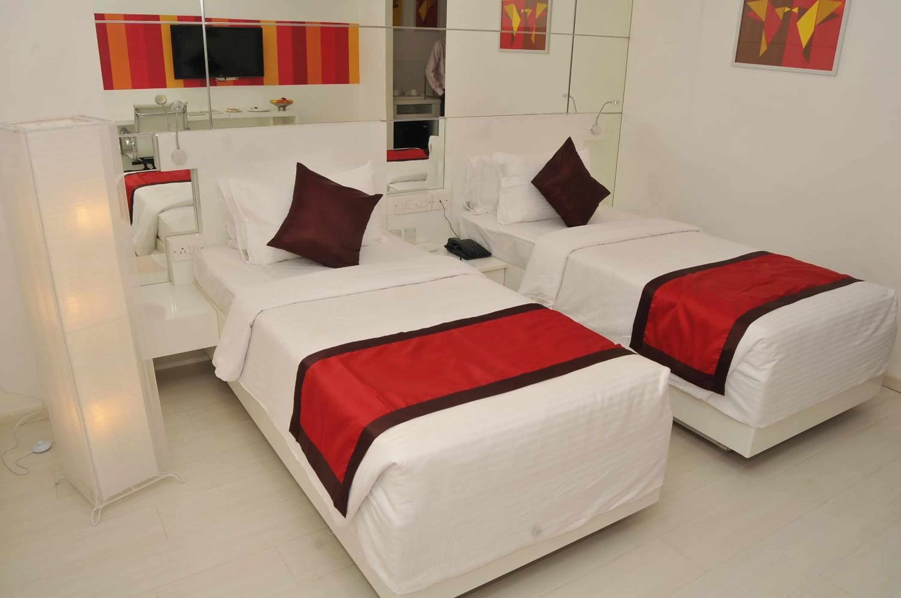 Bed in ICON SELECT by Bhagini