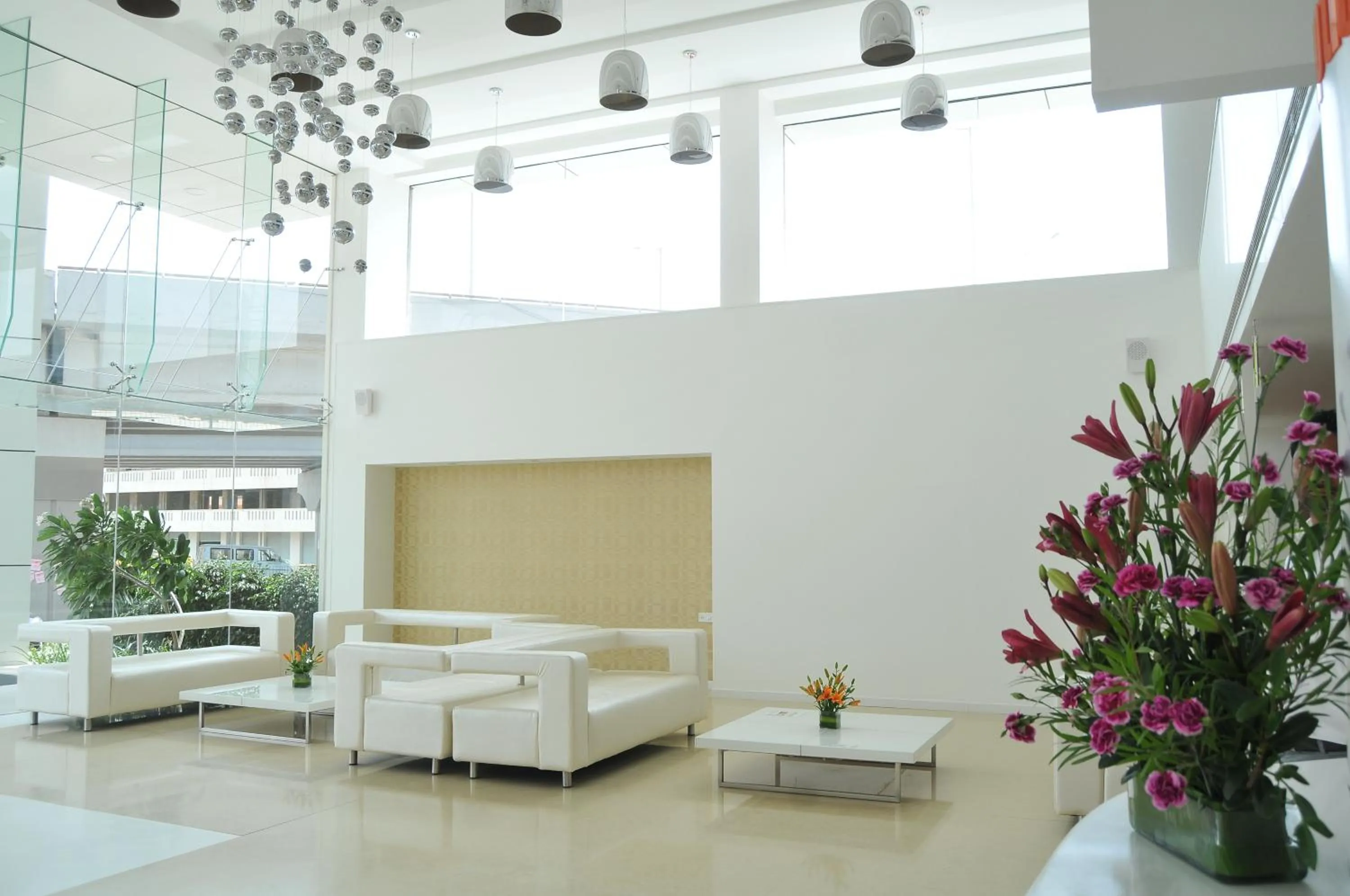 Lobby or reception in ICON SELECT by Bhagini