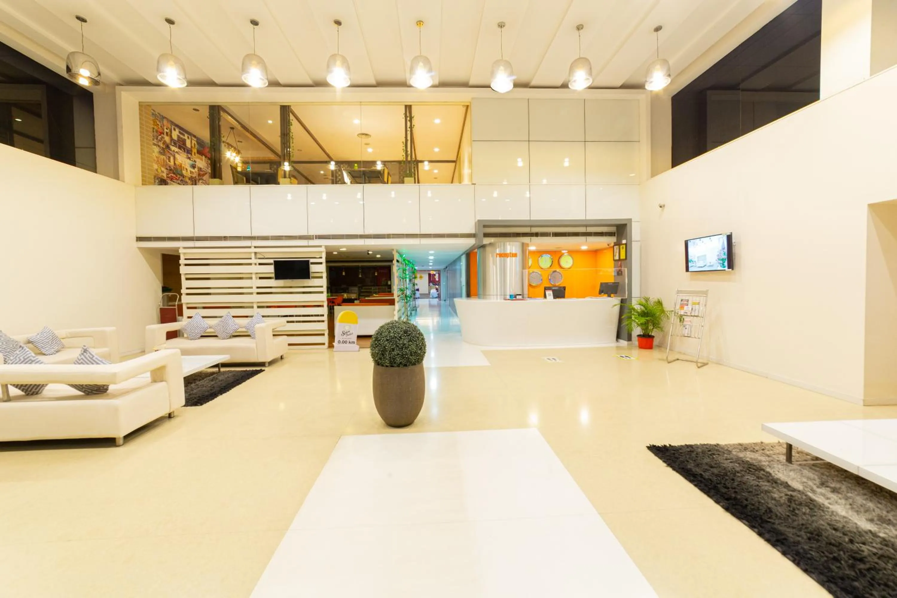 Lobby or reception in ICON SELECT by Bhagini