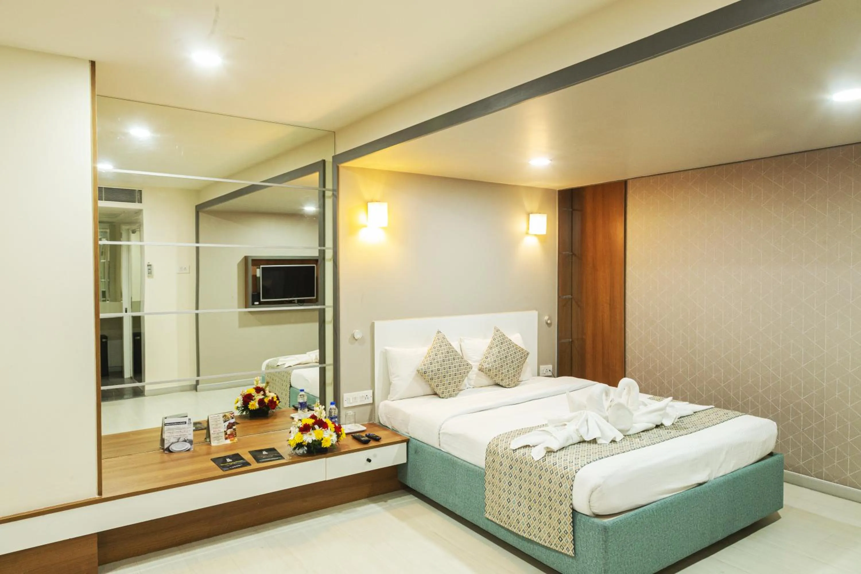 Bed in ICON SELECT by Bhagini