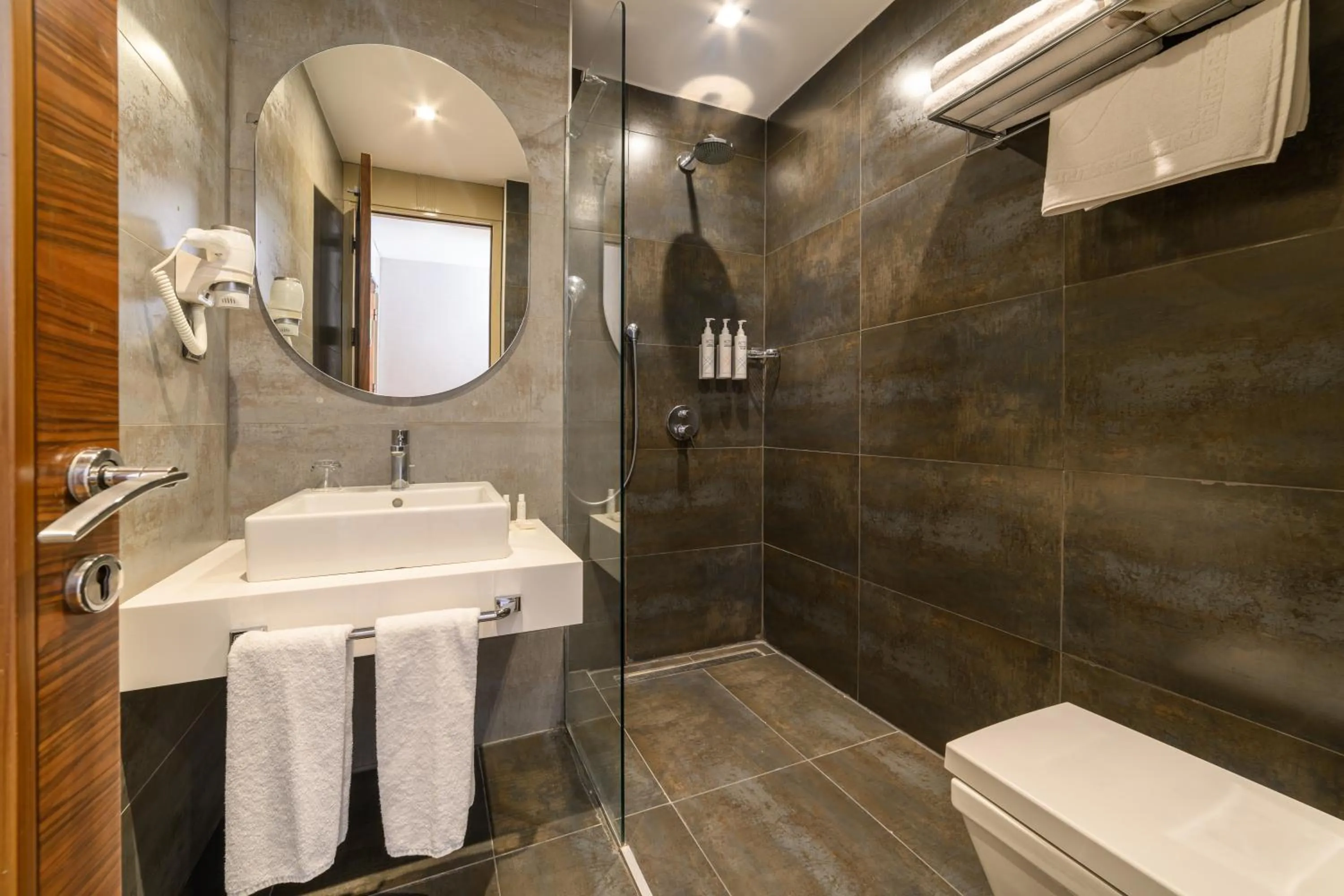 Toilet in Four Points Flex by Sheraton Istanbul Taksim Square