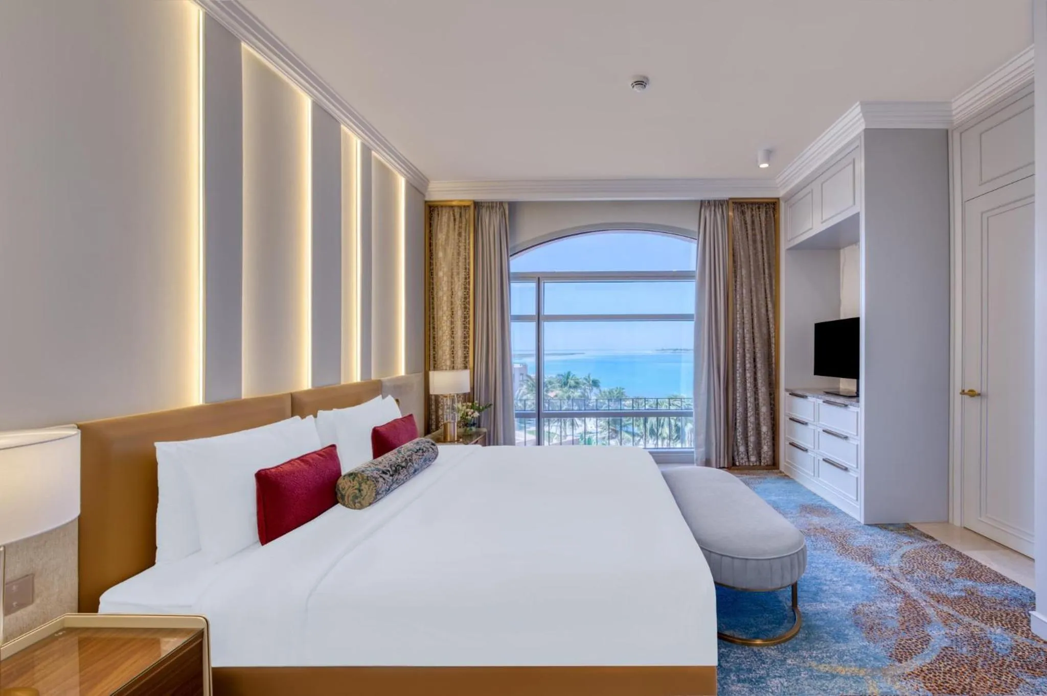 Photo of the whole room, Bed in Kempinski Hotel & Resort Sariya Yanbu Red Sea