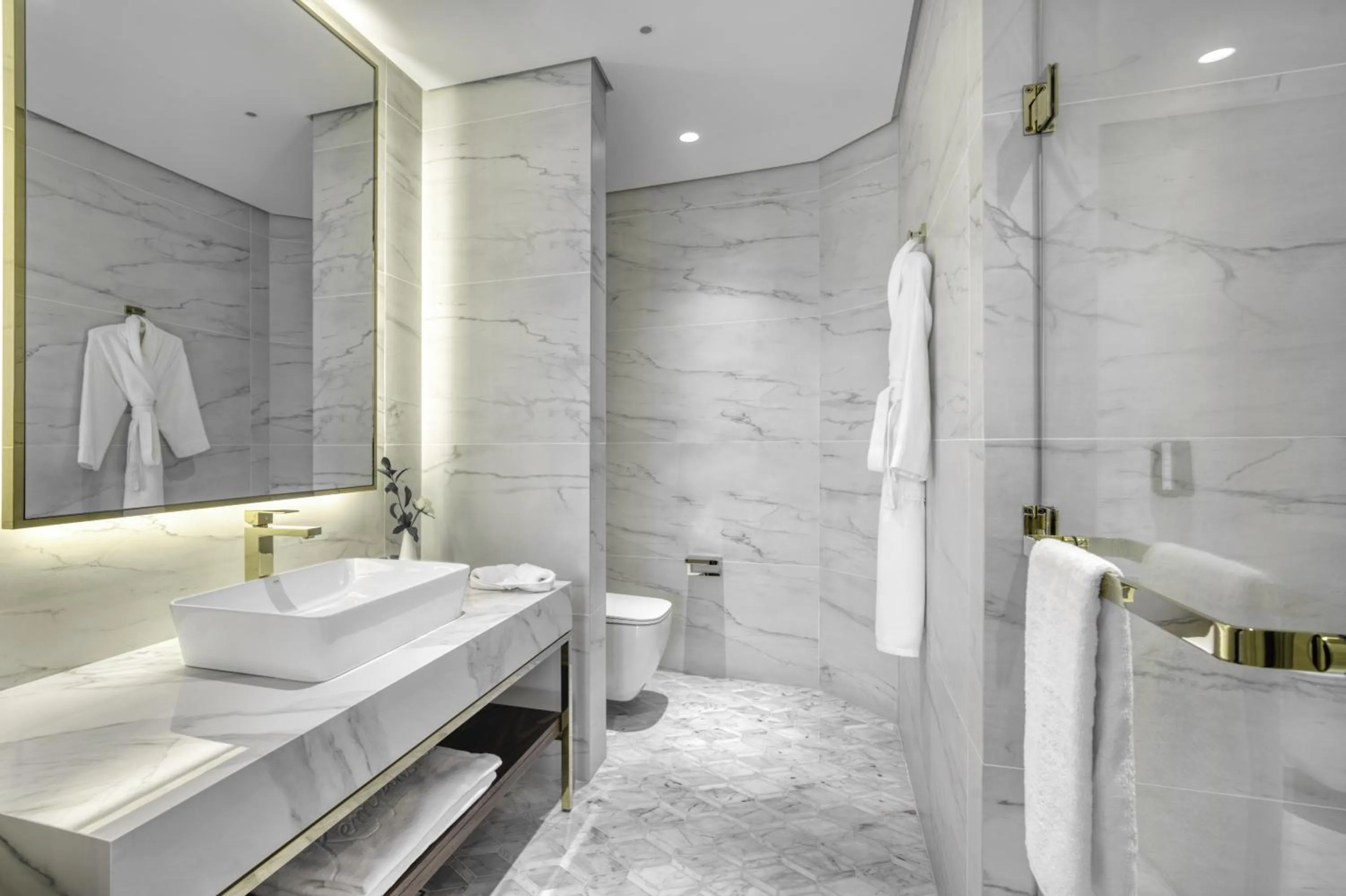 Shower in Kempinski Hotel & Resort Sariya Yanbu Red Sea