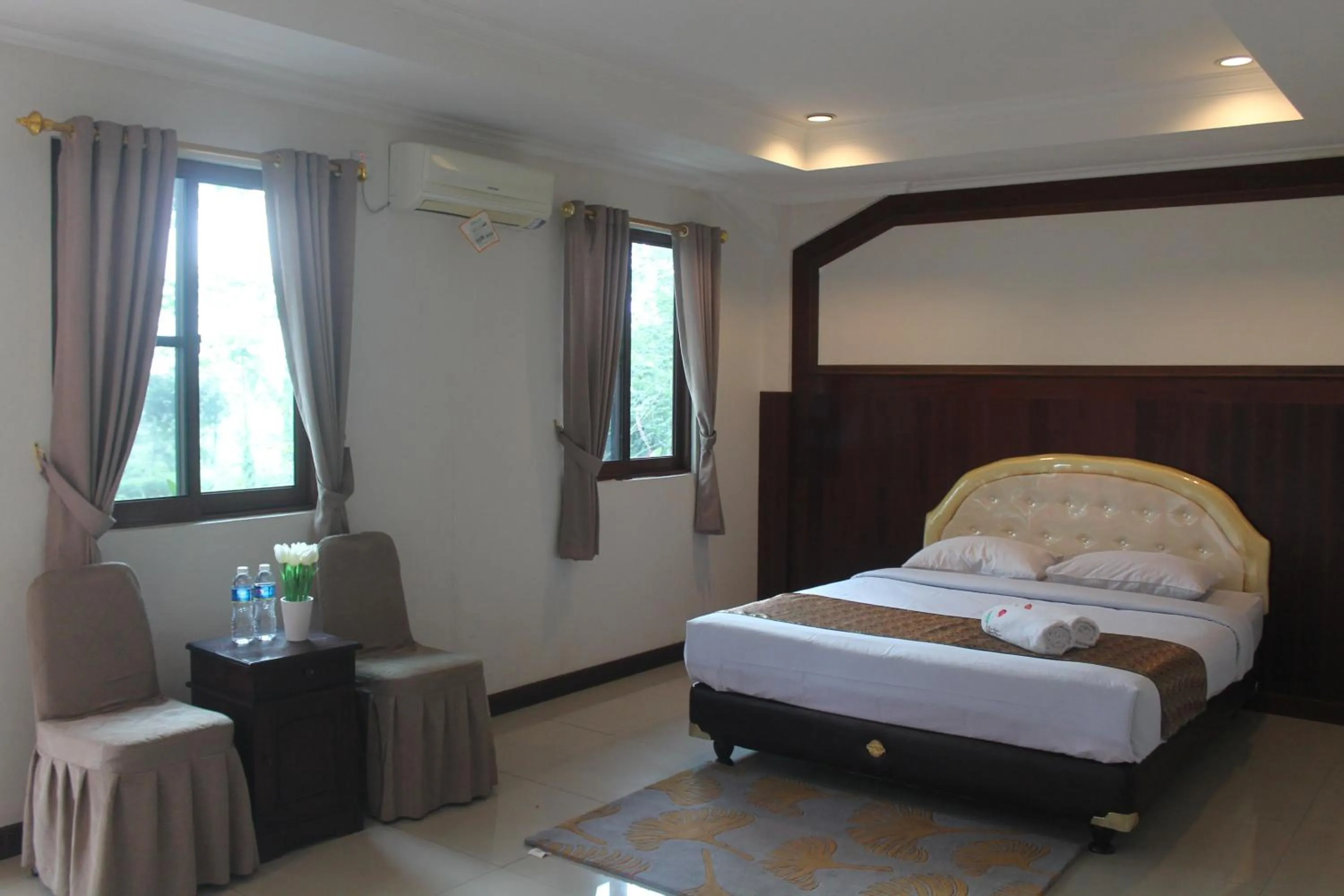 Bed in New Green Sentul Resort