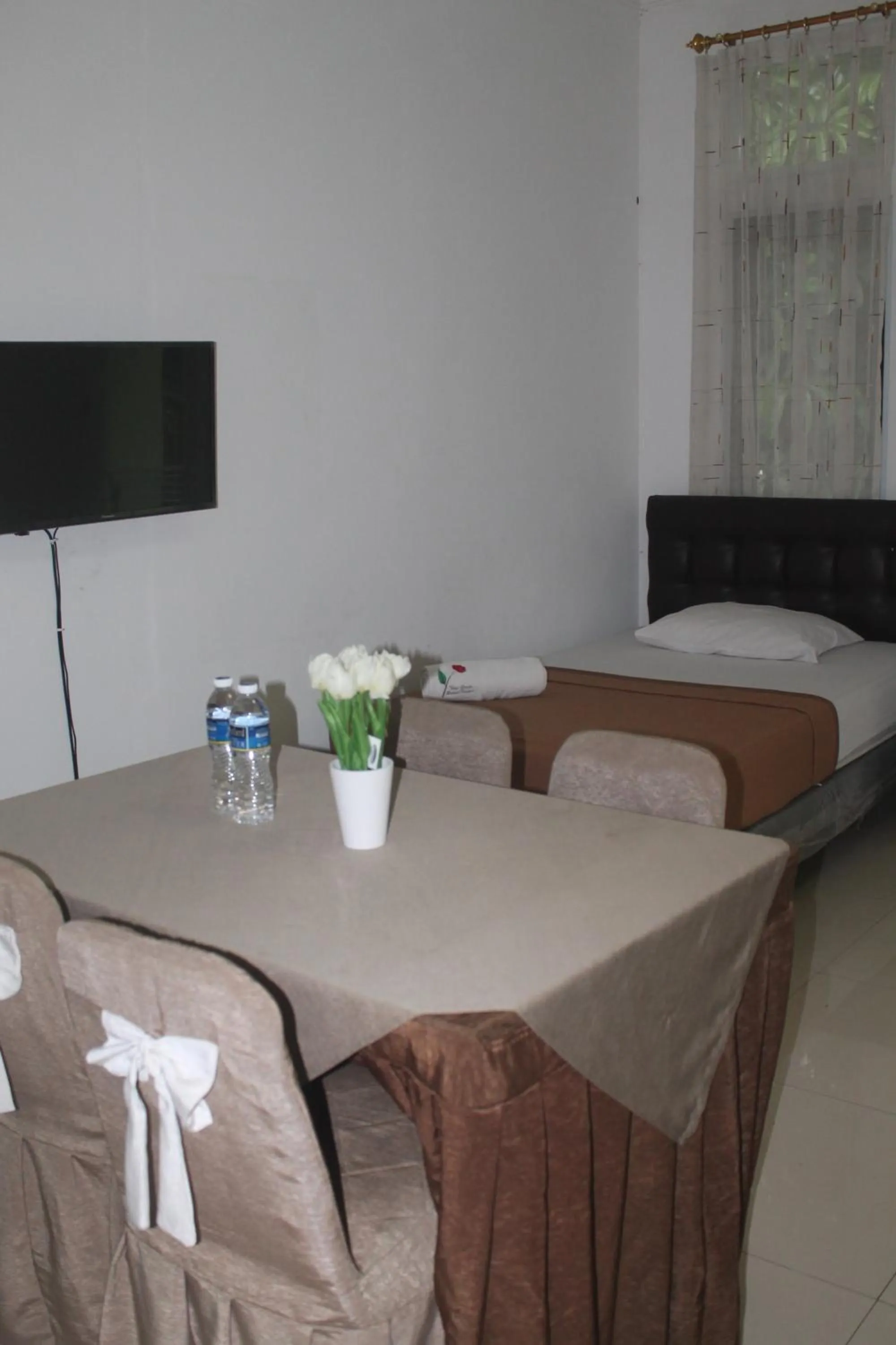 Bed in New Green Sentul Resort