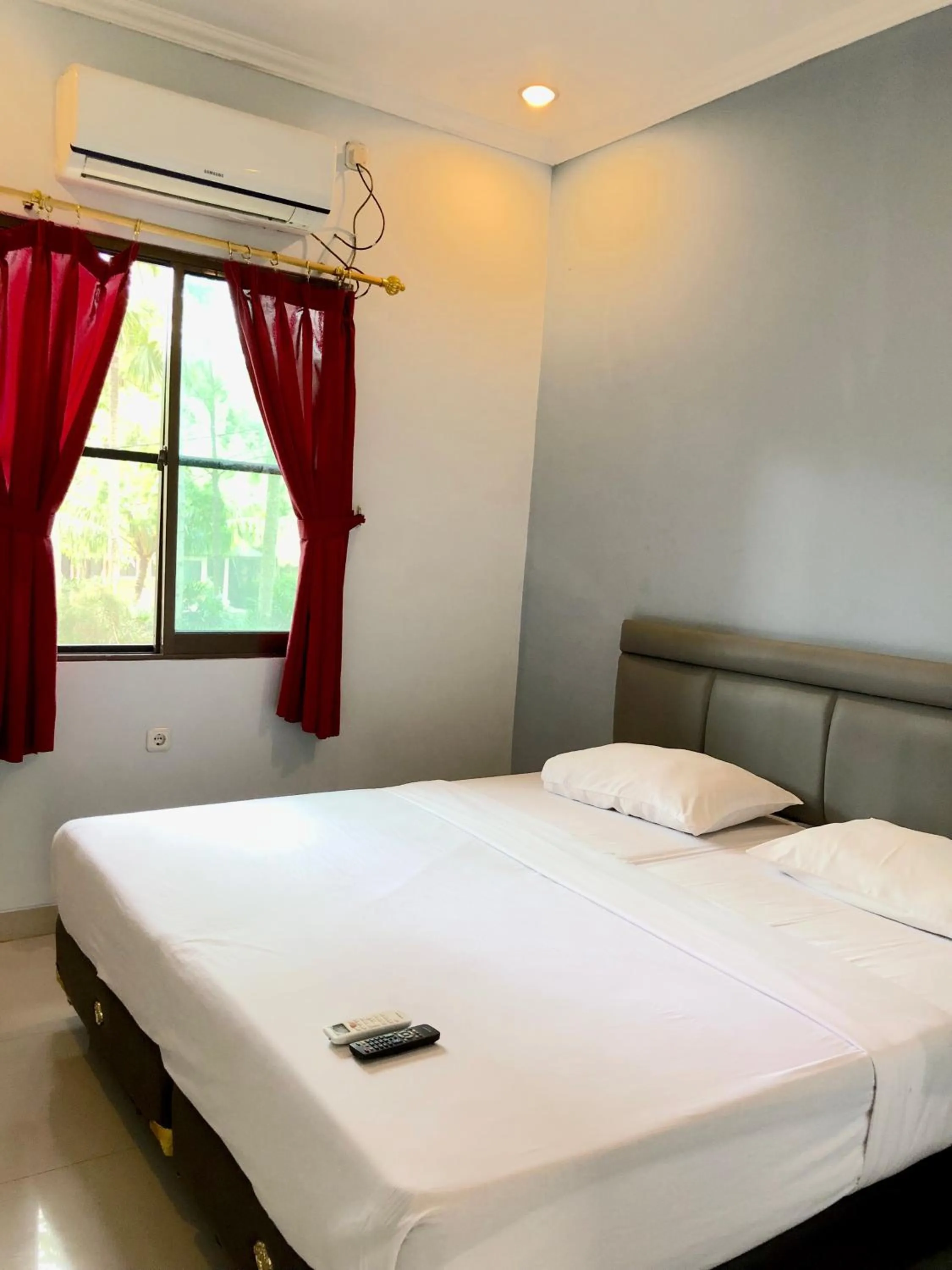 Bed in New Green Sentul Resort