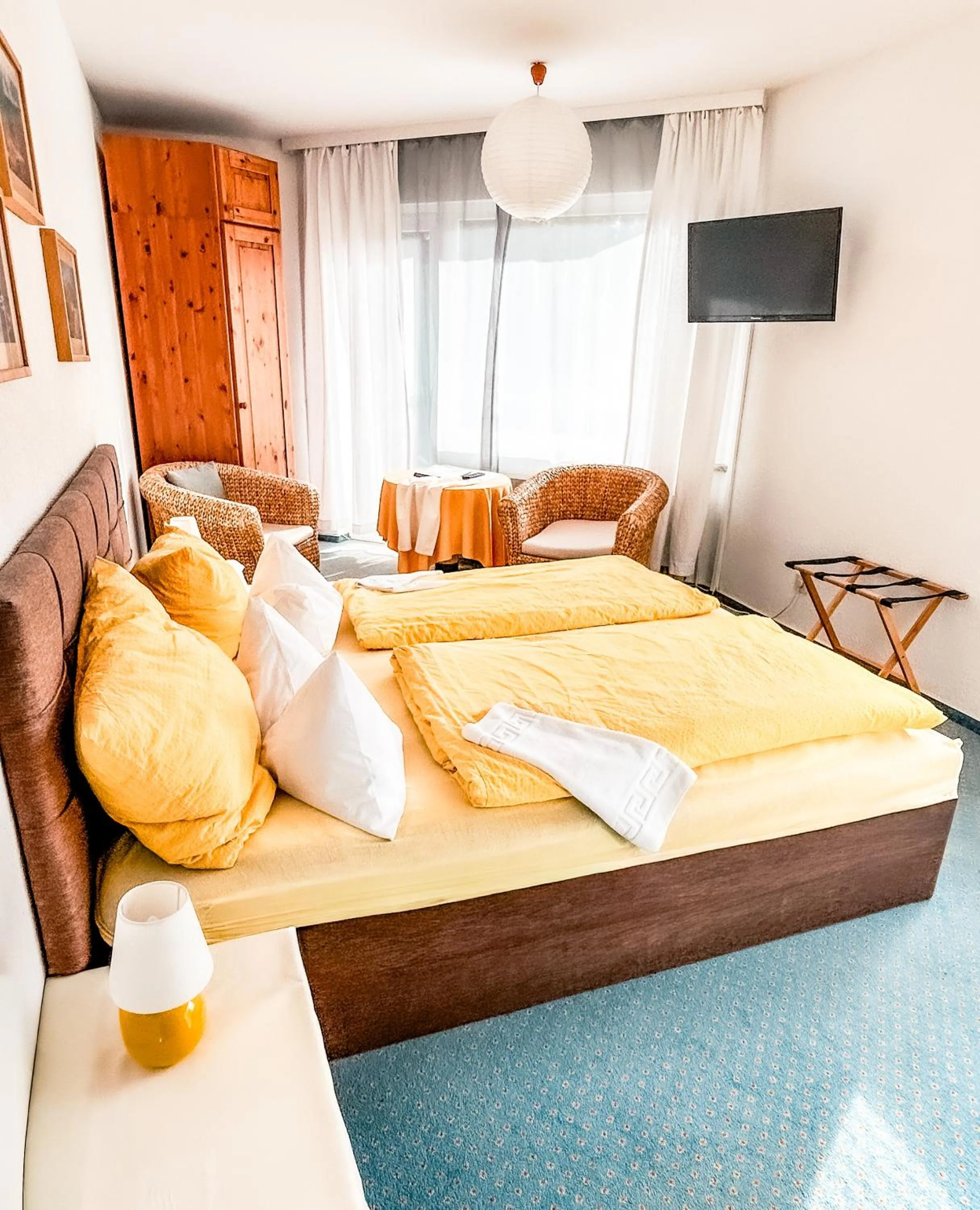 Bed in Hotel Carlsruh